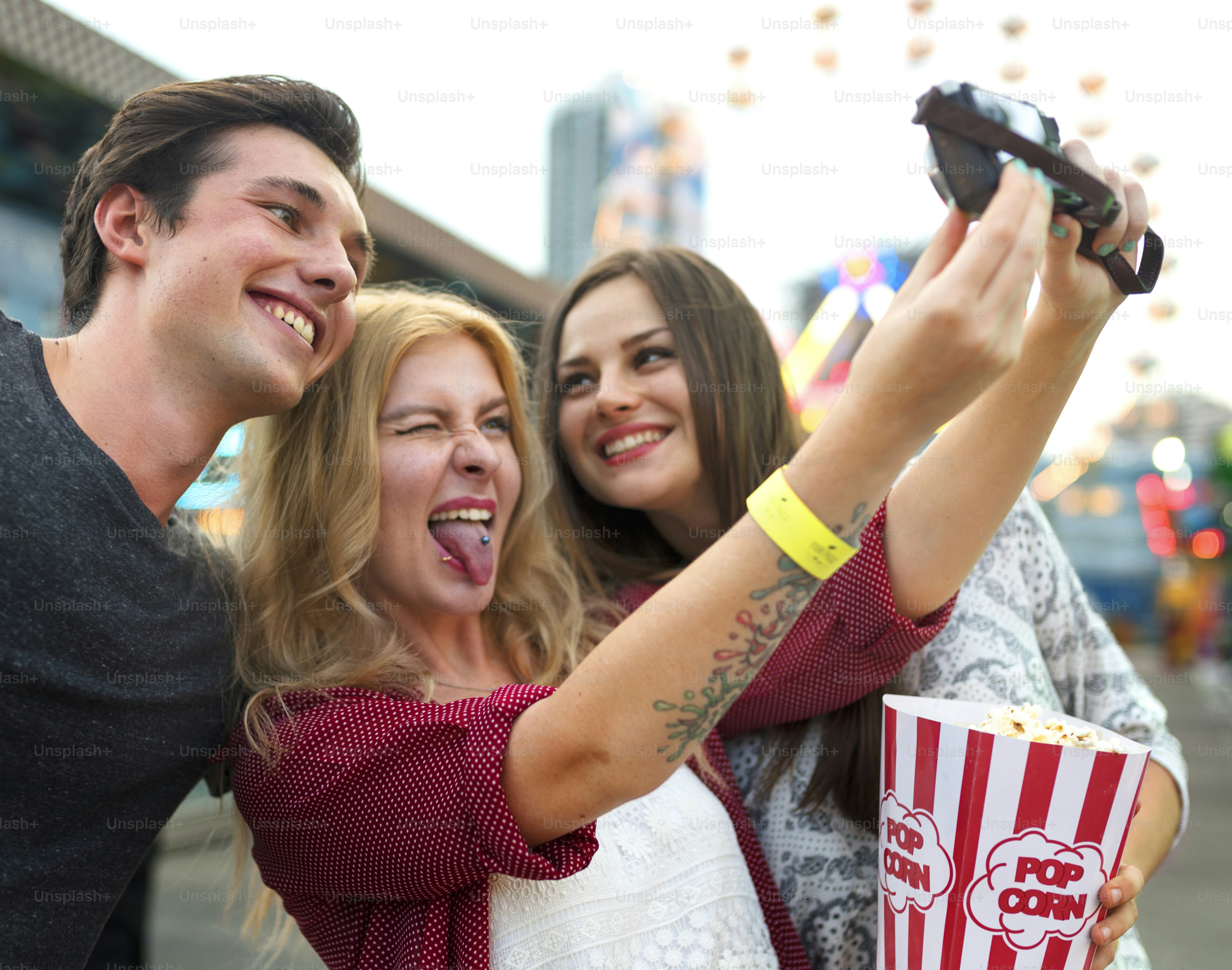 News and Celebrities: Latest Gossip, Breaking Stories & Trending Headlines