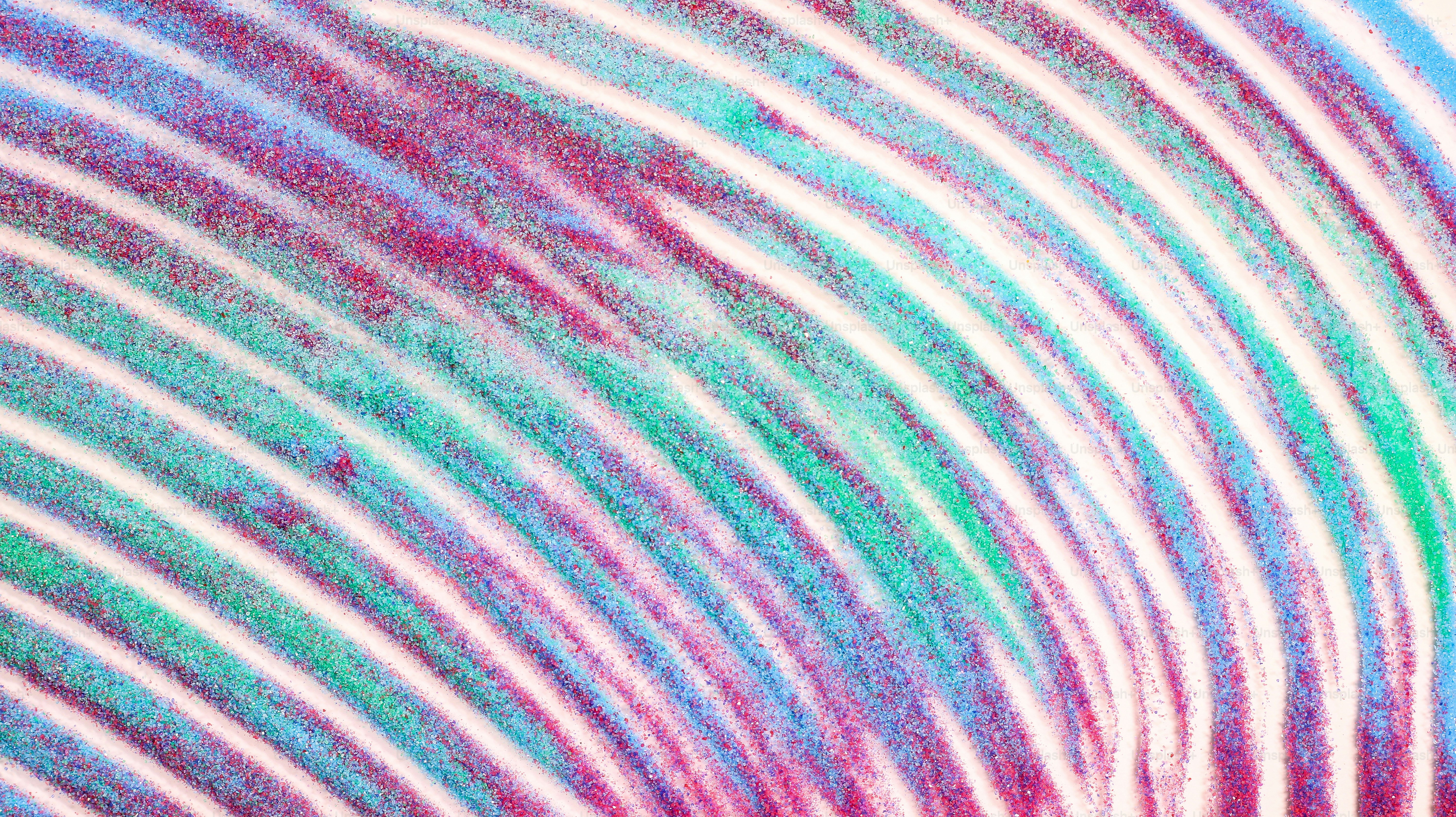 Un primer plano de un patrón de teñido anudado multicolor