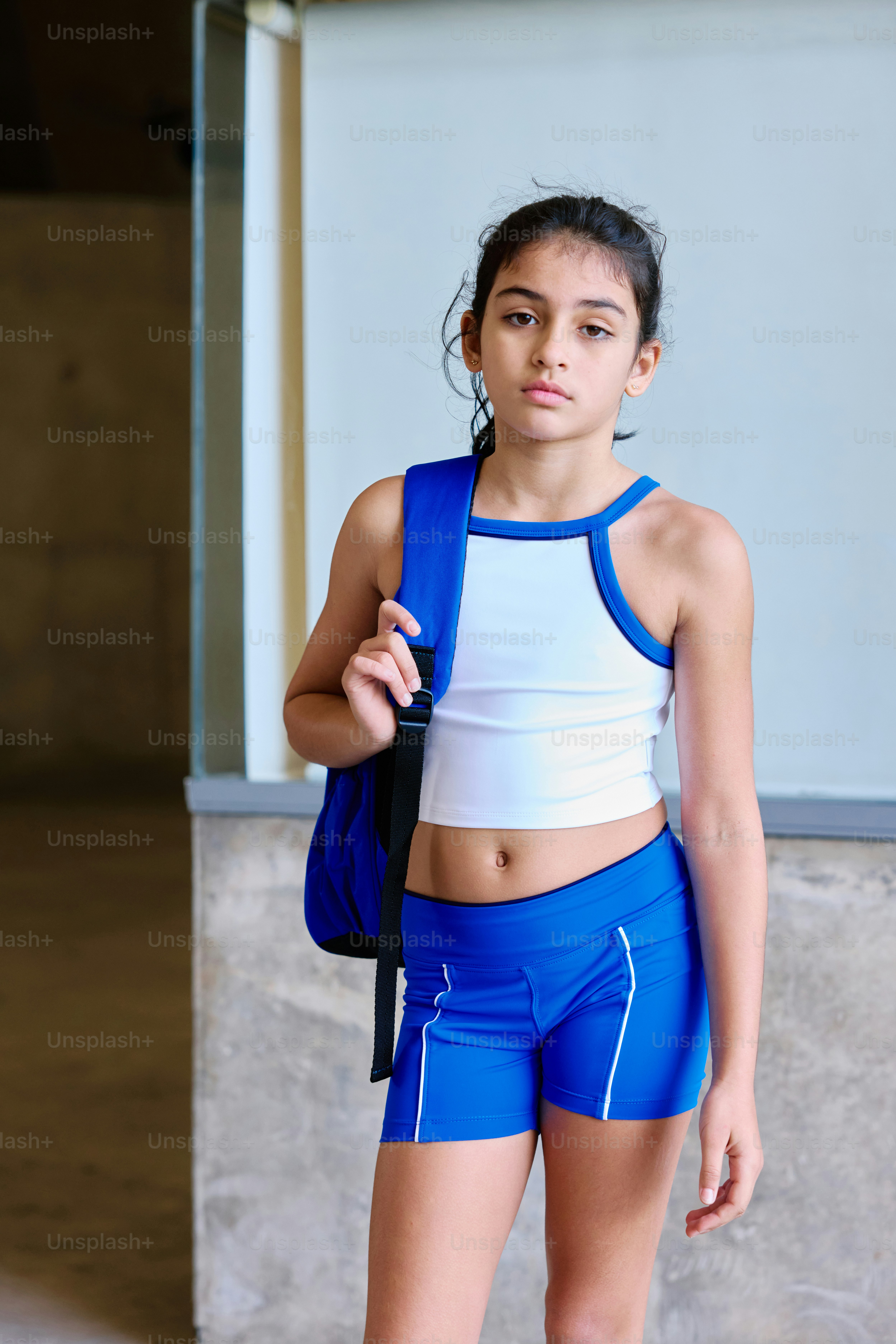 young preteen tween 1500+ Tween Girls Pictures | Download Free Images on Unsplash