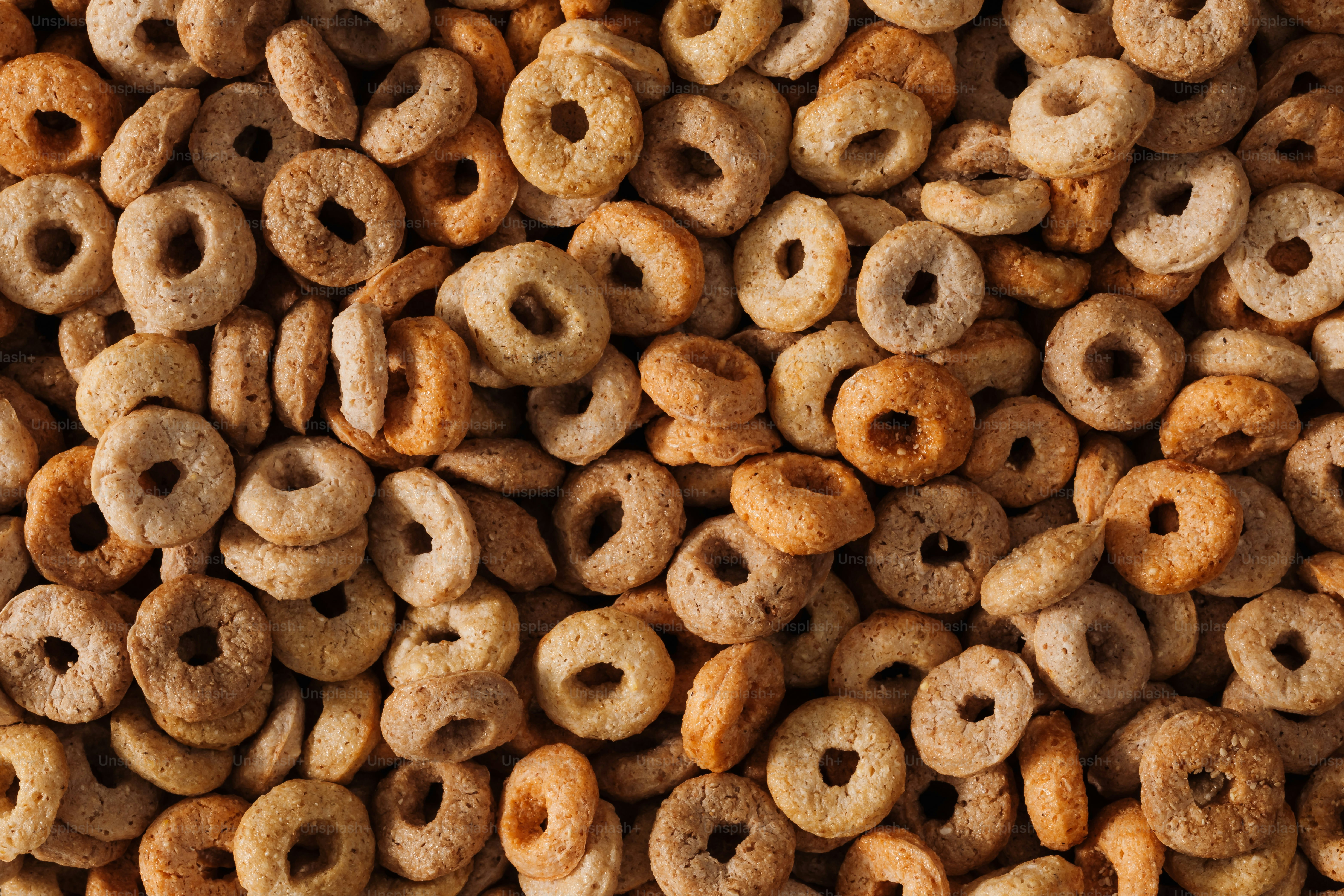 Um close-up de uma pilha de cereais foto – Imagem sobre Alimento na Unsplash, image size:3000x2000