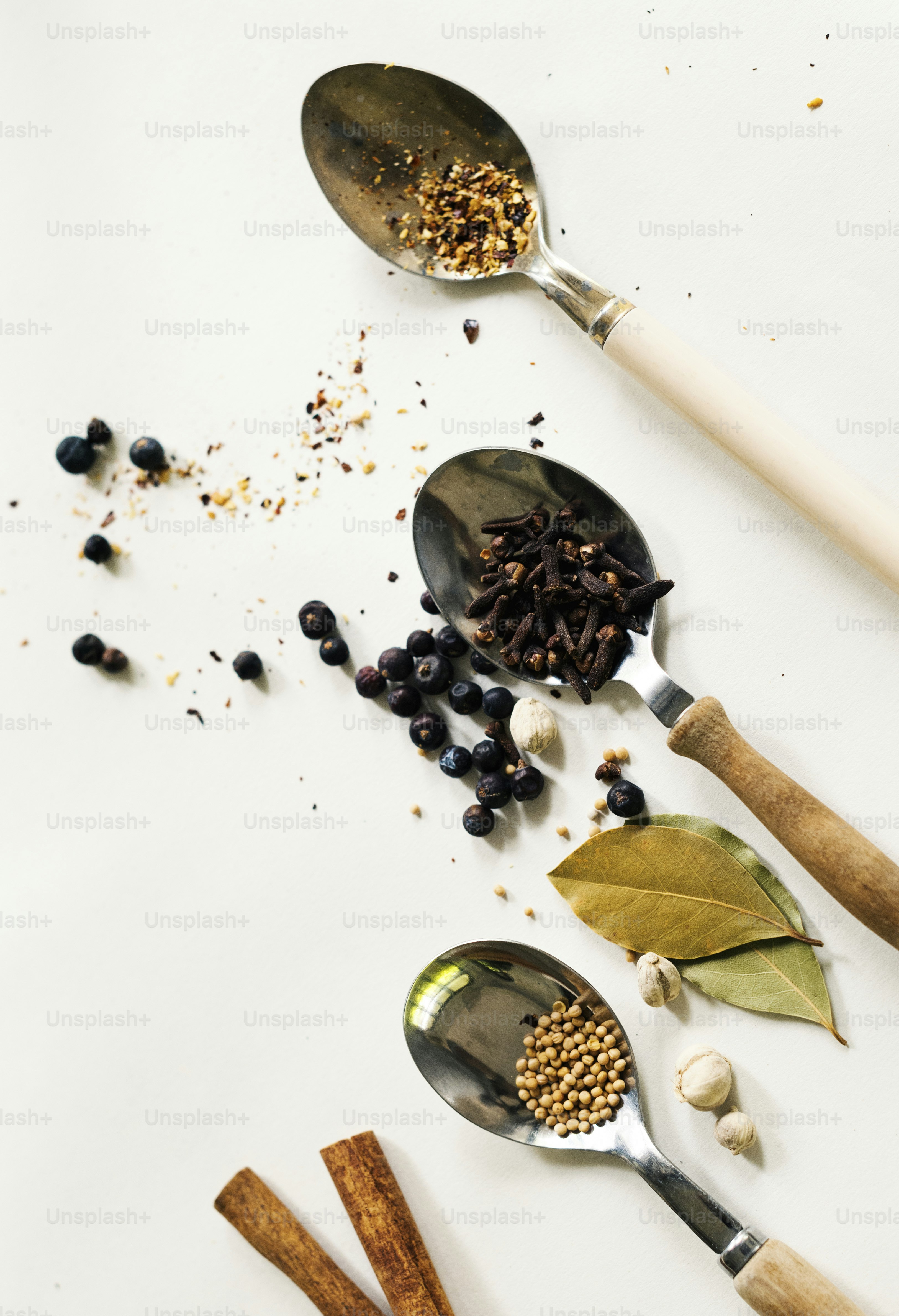 グランジの背景にスパイスの様々な