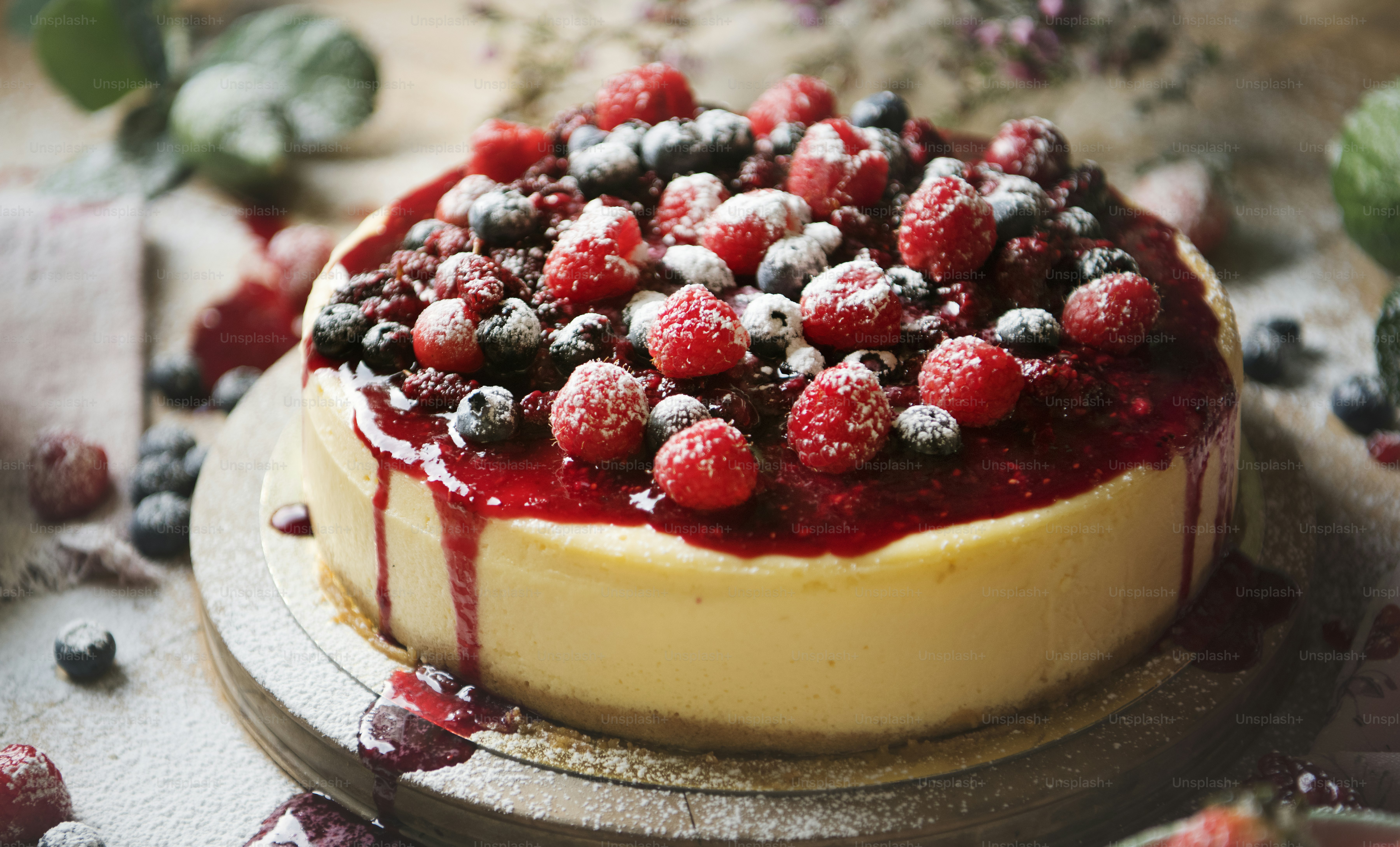 Fresh berry cheesecake food photography recipe idea