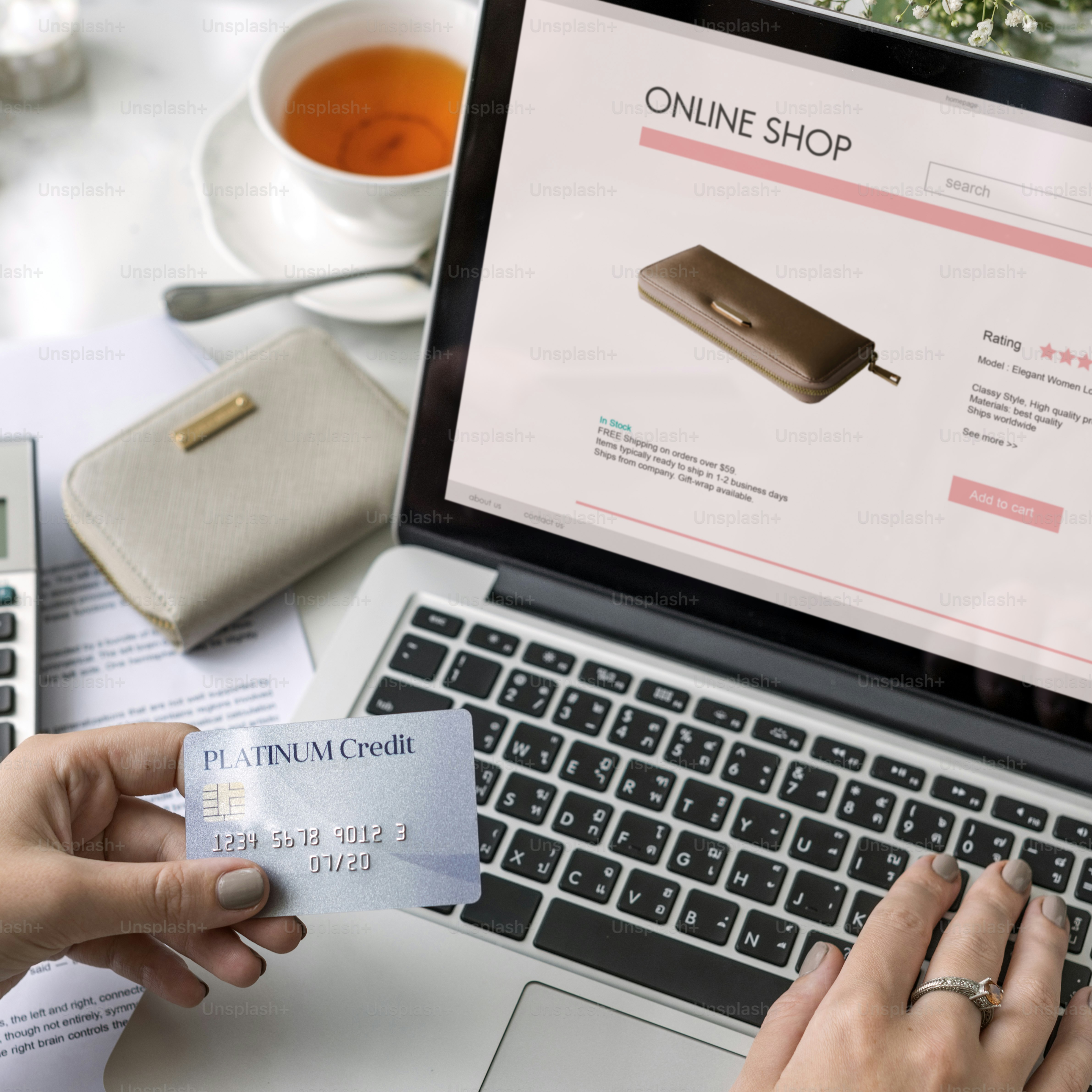 Concetto di Internet online commerciale per lo shopping