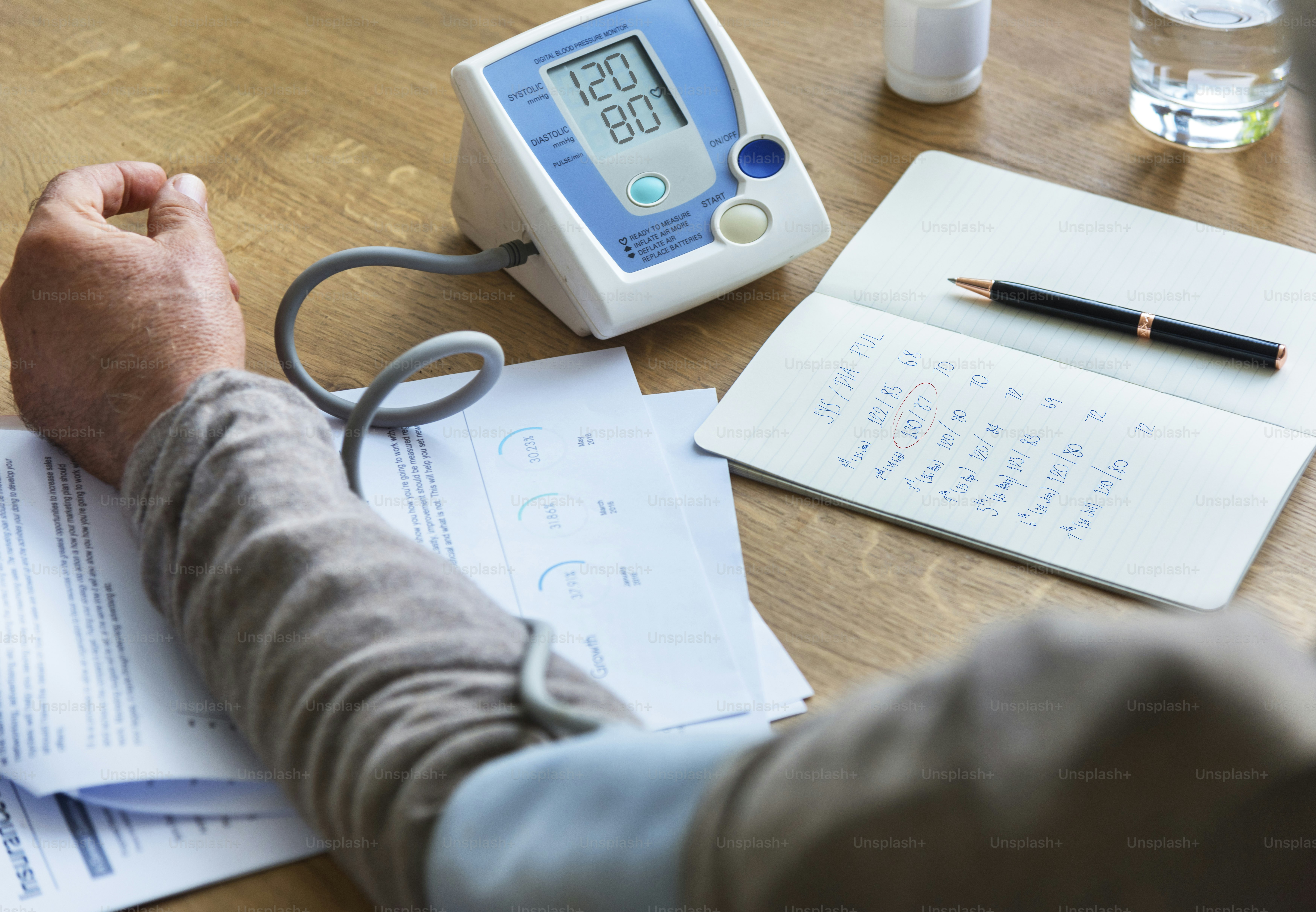 Versicherung Versicherung Diagnose Gesundheitsrisikokonzept