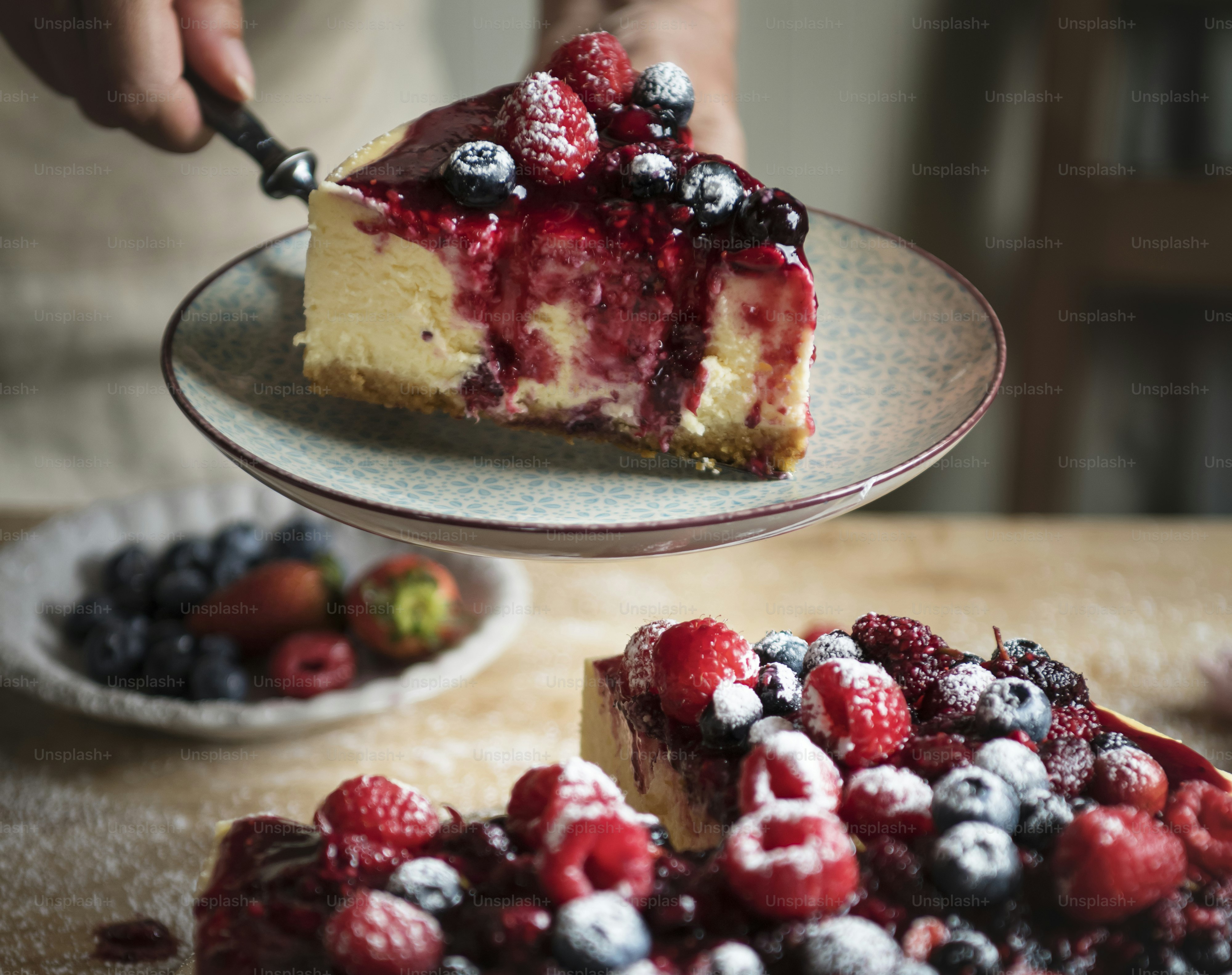 Fresh berry cheesecake food photography recipe idea