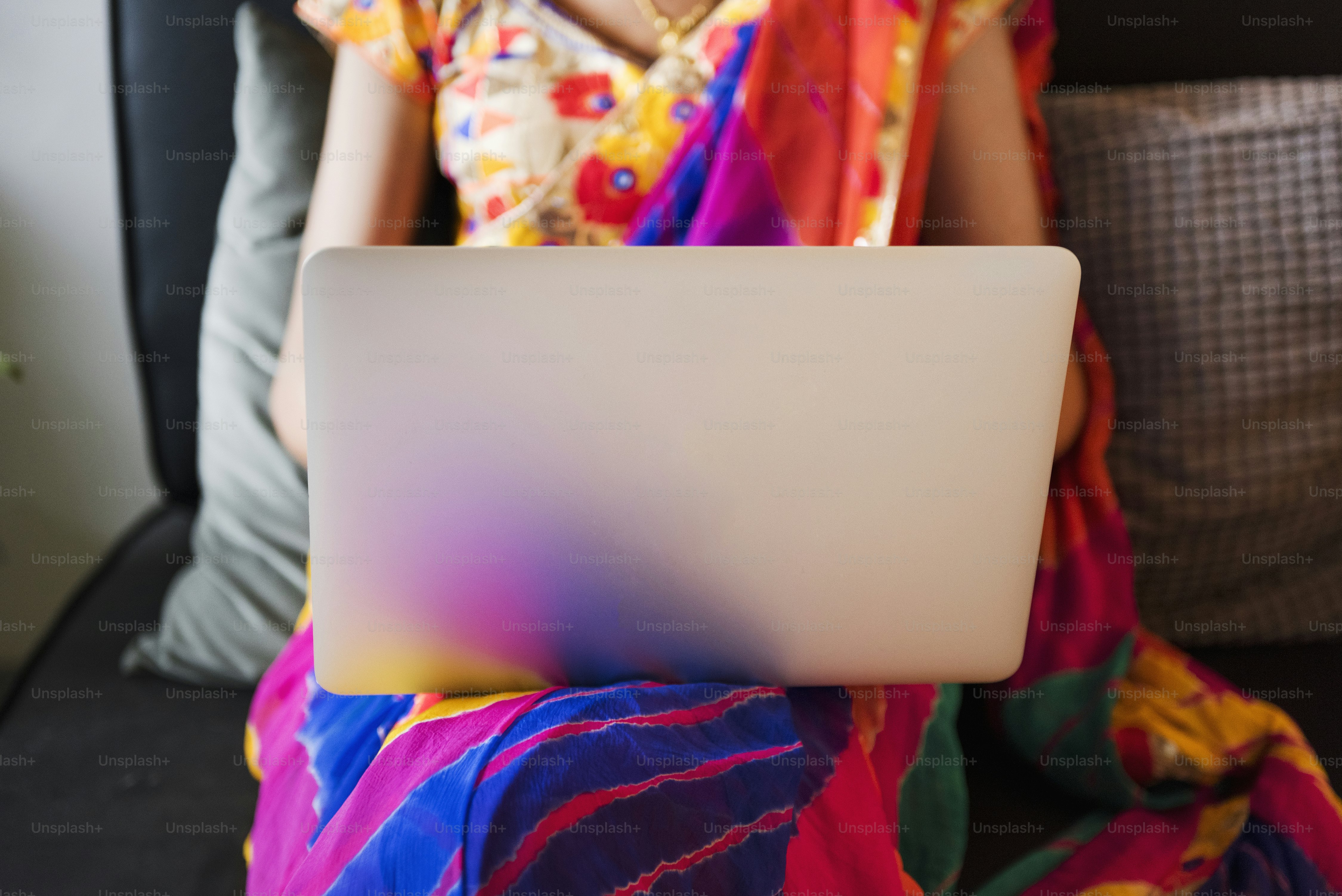 Indian woman is using computer laptop photo – Technology Image on Unsplash