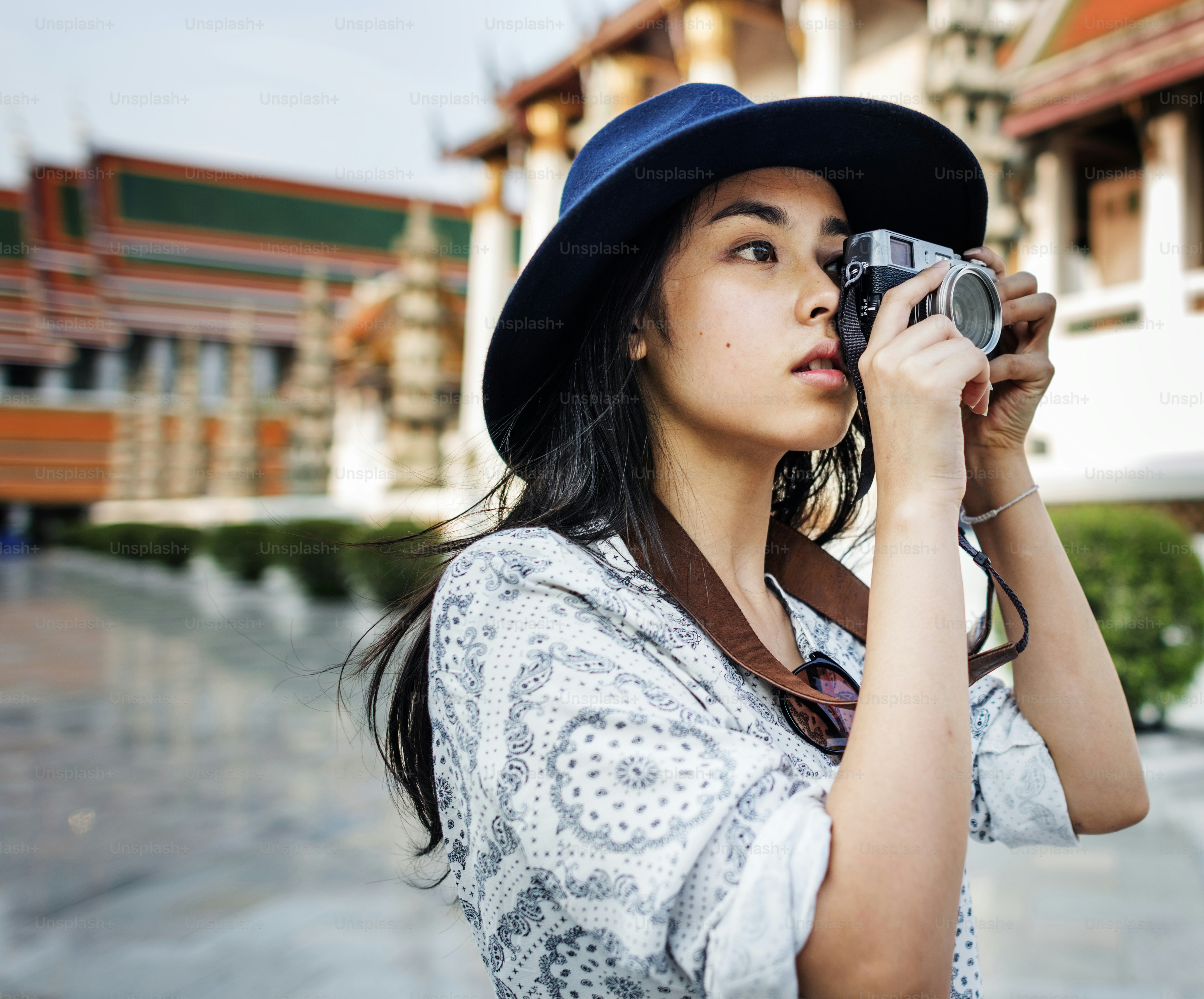 The solo Asian female traveler