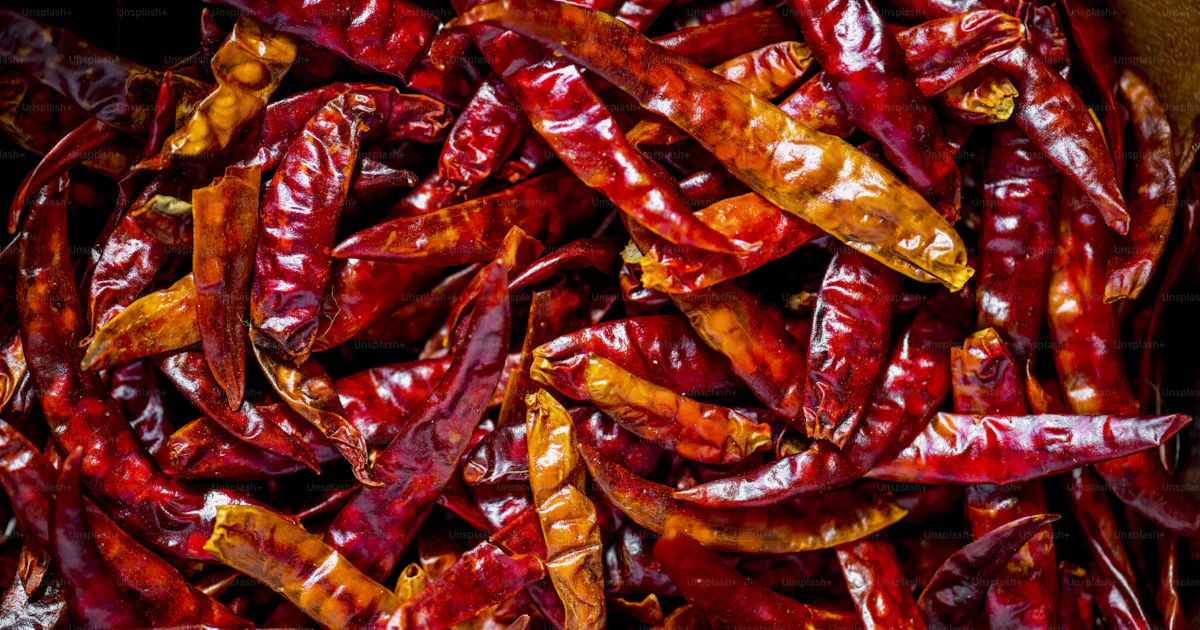 Closeup of dry chilli photo – Macrophotography Image on Unsplash