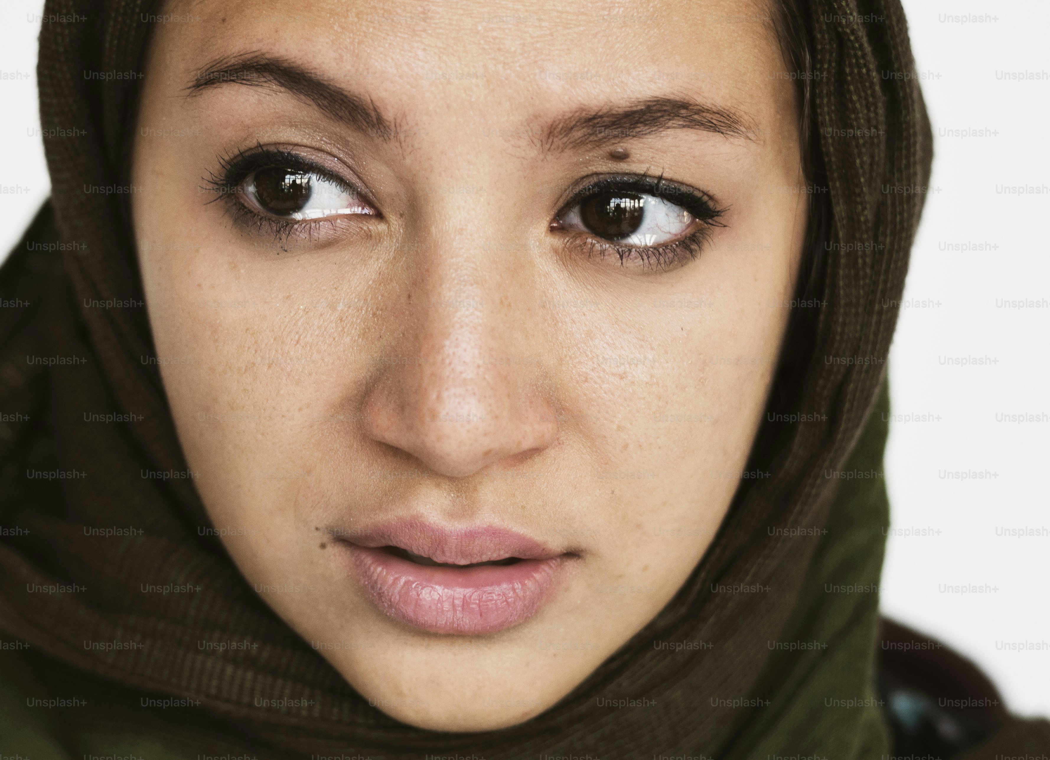 Potret seorang wanita berjilbab