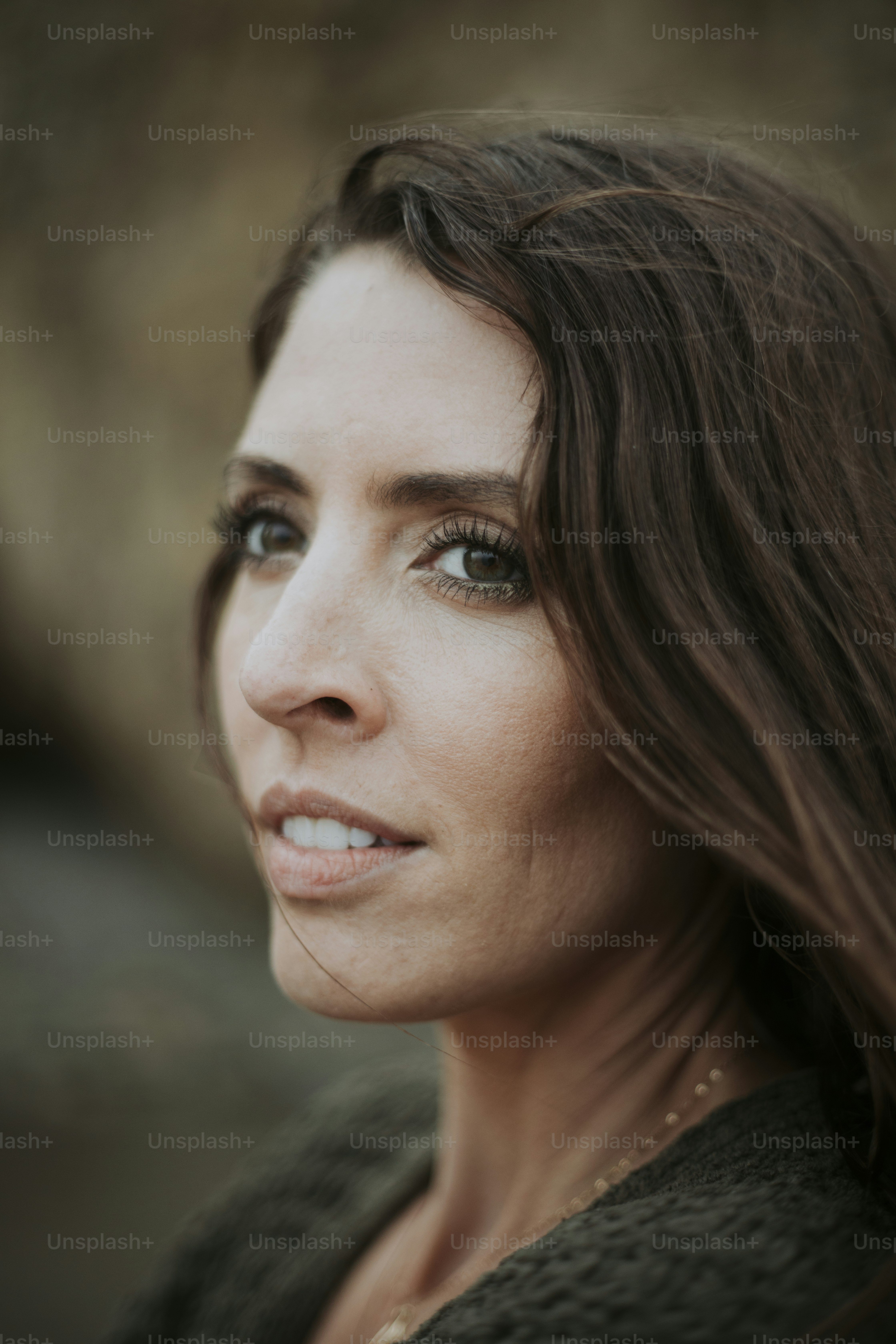 Close up of a brunette woman