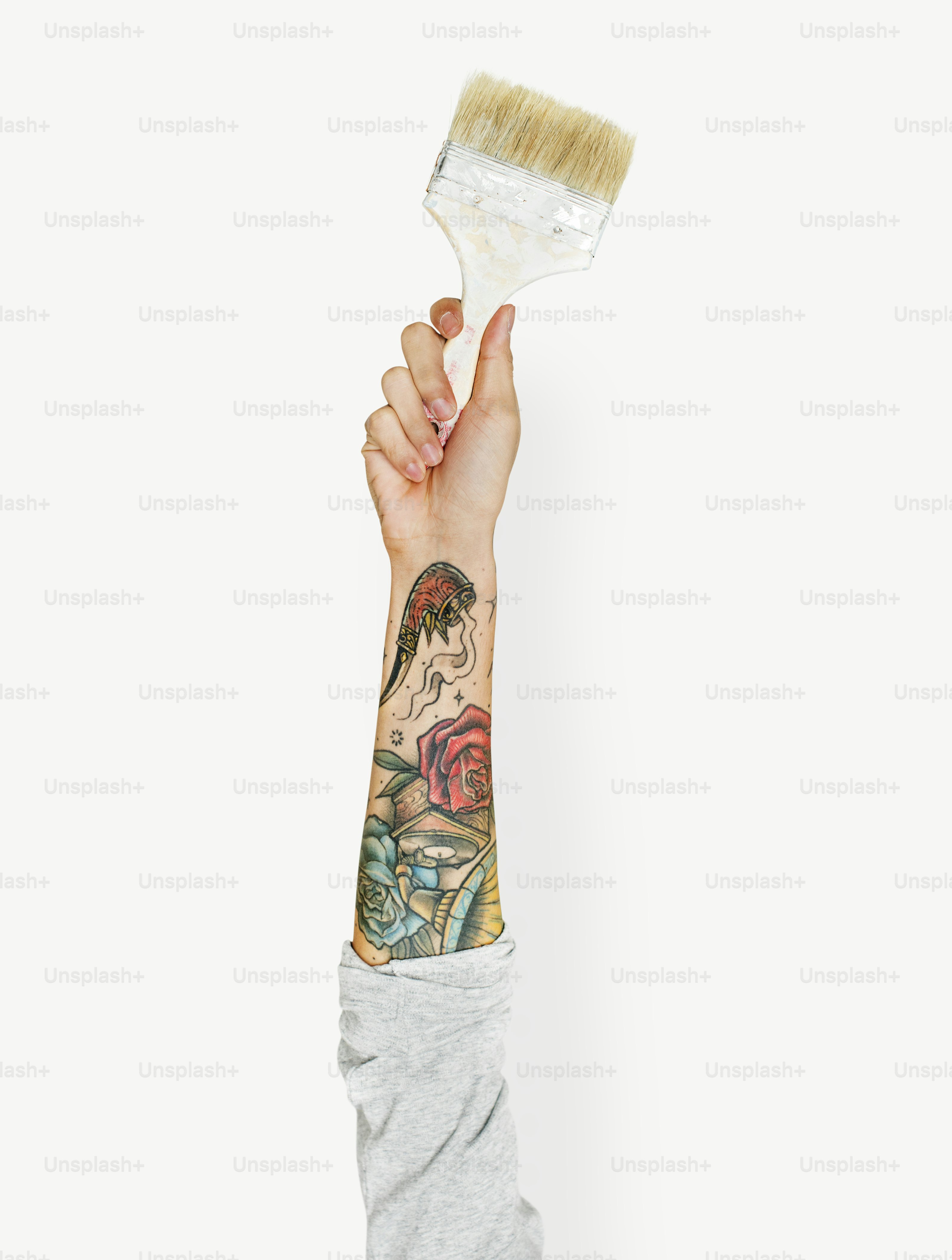 premium_photo-1726876940781-f21d3b1dae8a?ixid=M3wxMjA3fDB8MXxzZWFyY2h8OXx8Z3JhcGhpYyUyMGJldmVyYWdlJTIwdC1zaGlydHN8ZW58MHx8fHwxNzU3OTE1NjczfDA\u0026ixlib=rb-4.1.0