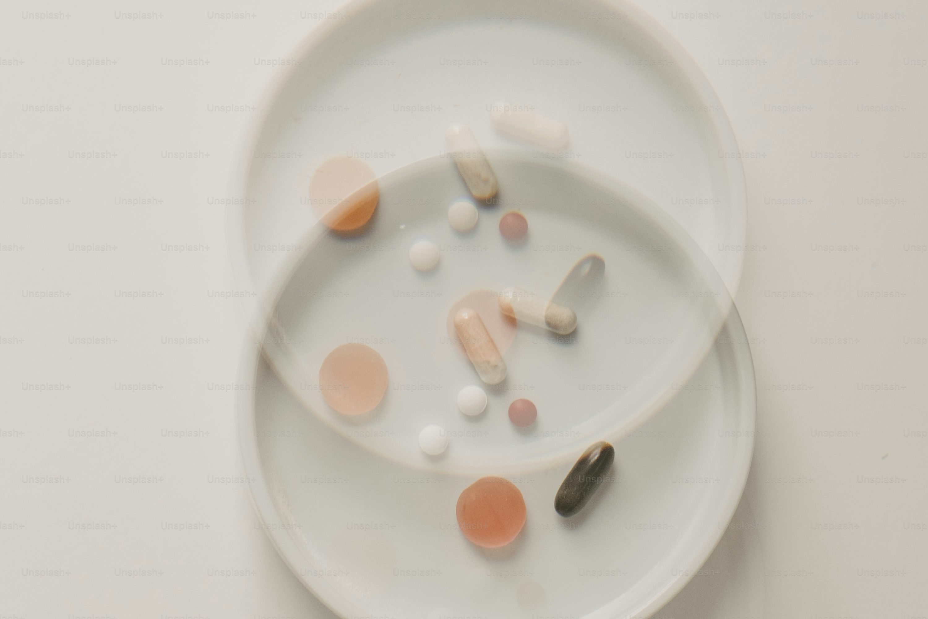 M 2 White Pill - x1iv1x4