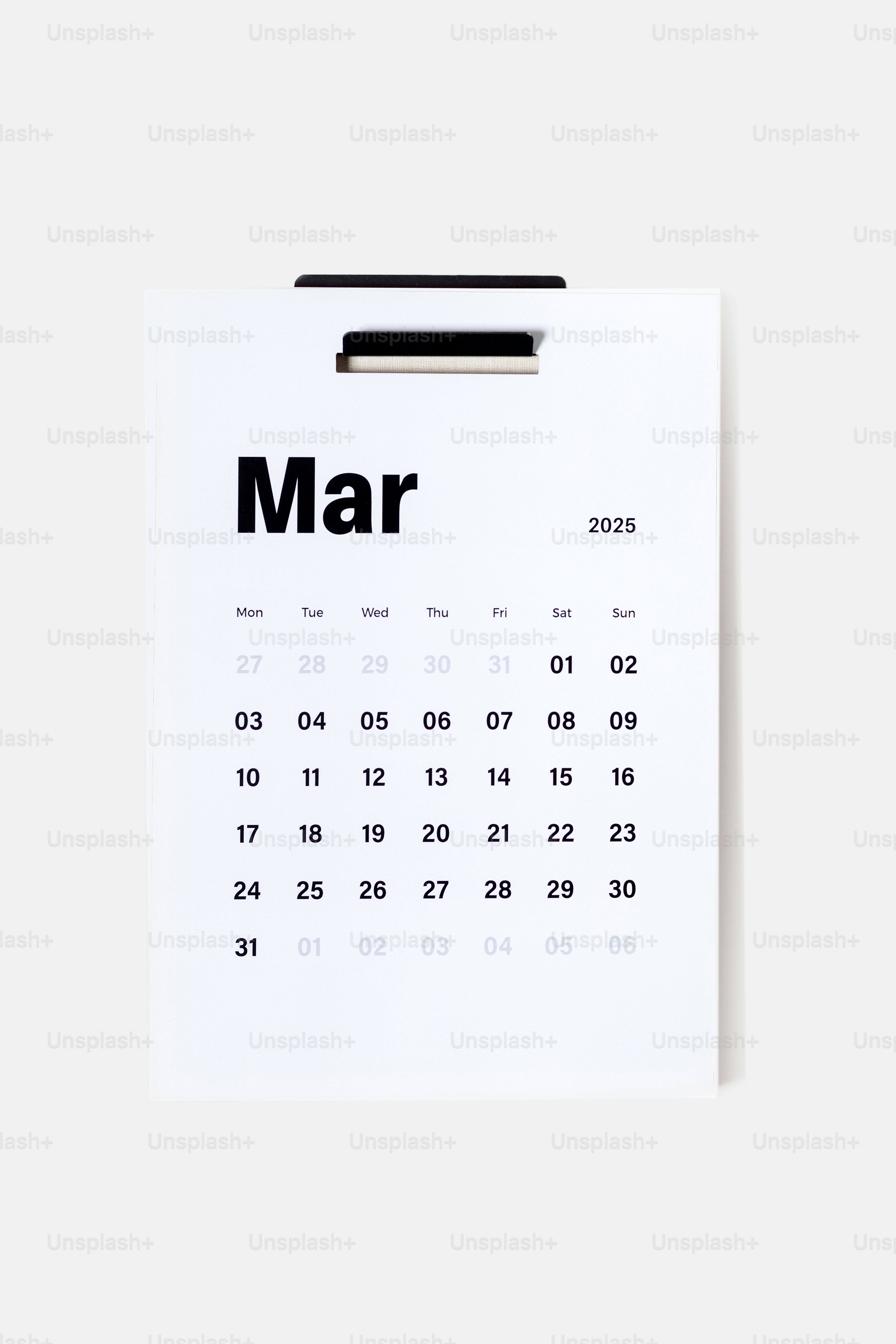 A calendar with the word mar written on it