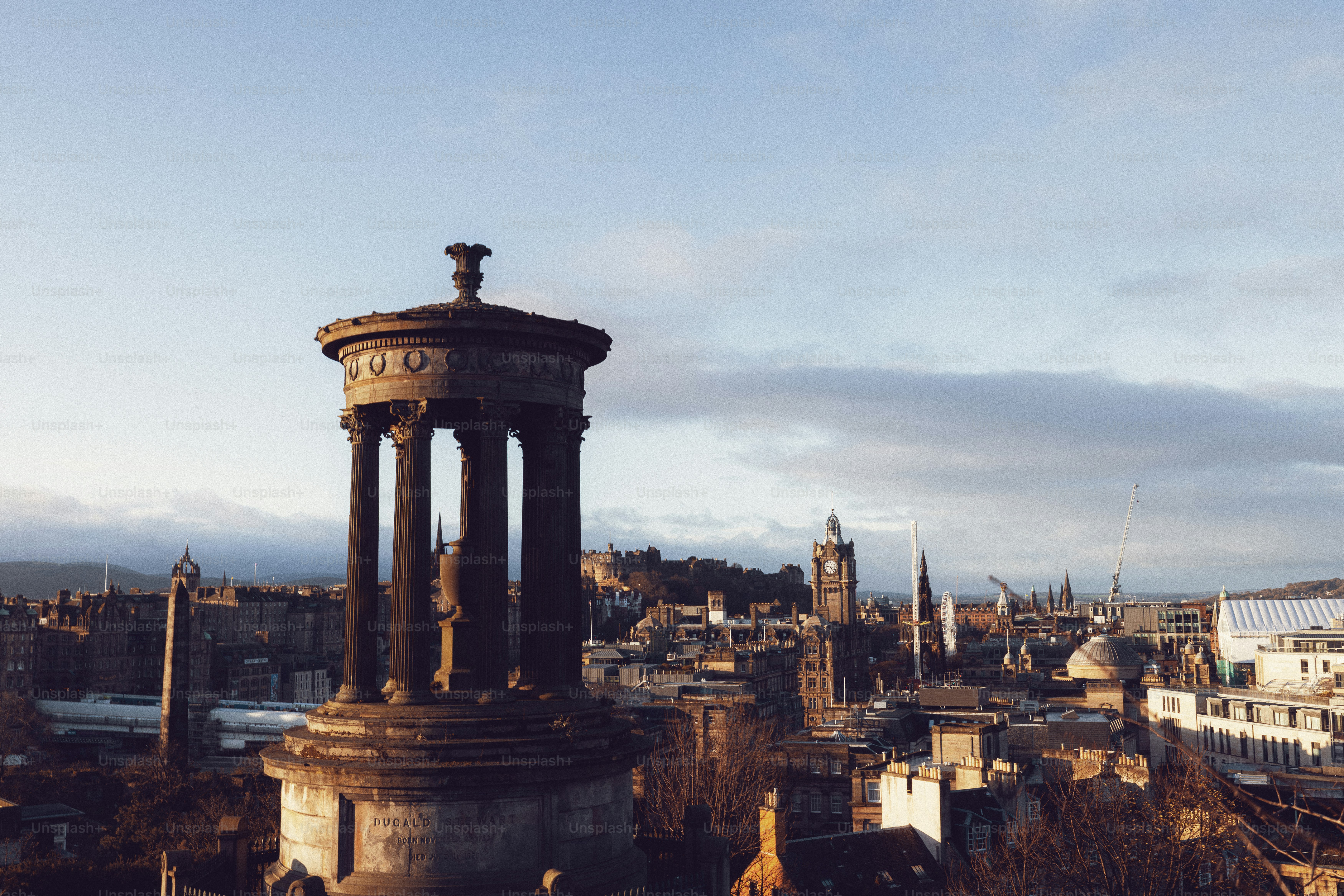 Ein Blick auf eine Stadt aus einem hohen Blickwinkel