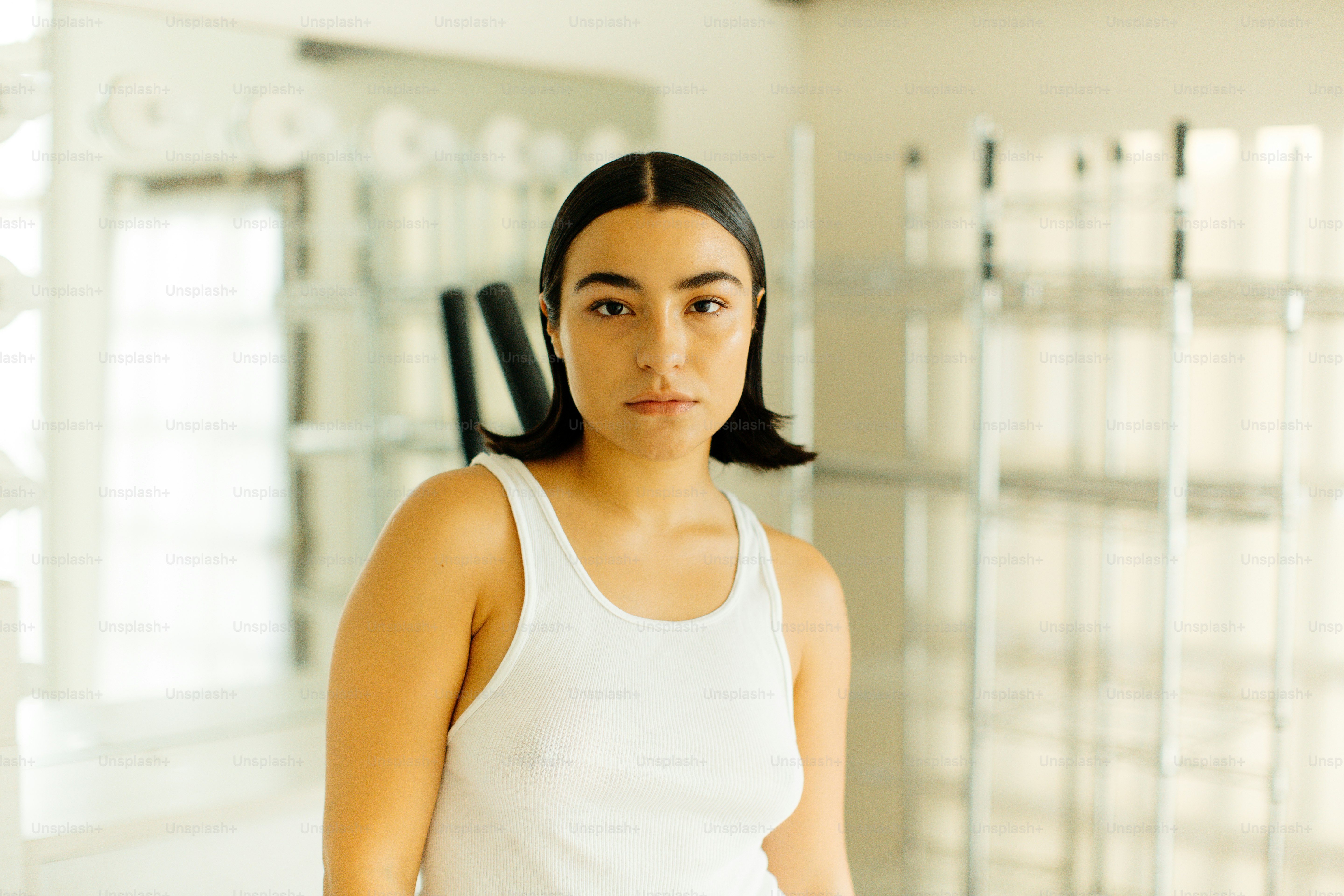 White Model Pictures | Download Free Images on Unsplash