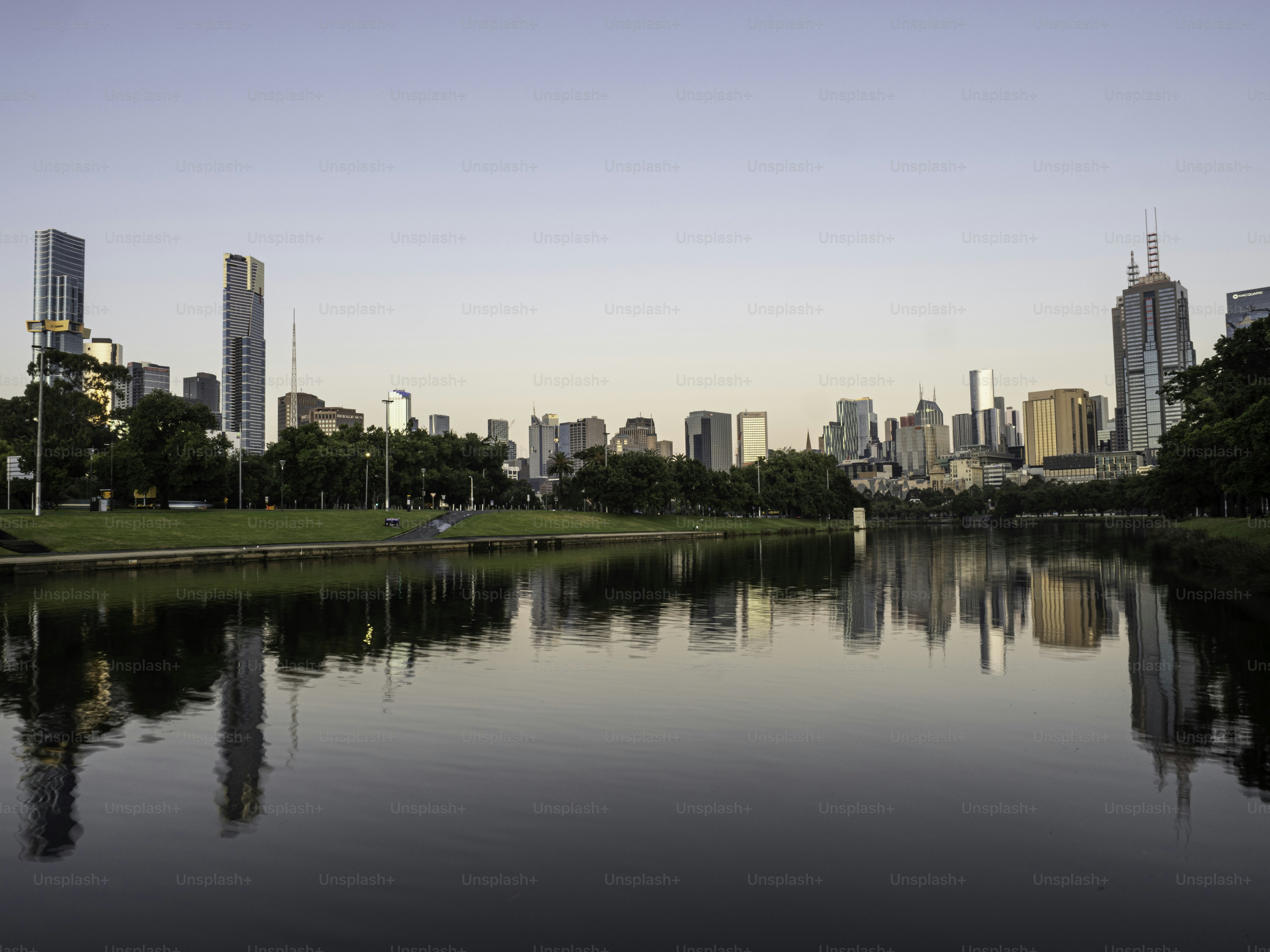 Melbourne skyline and river