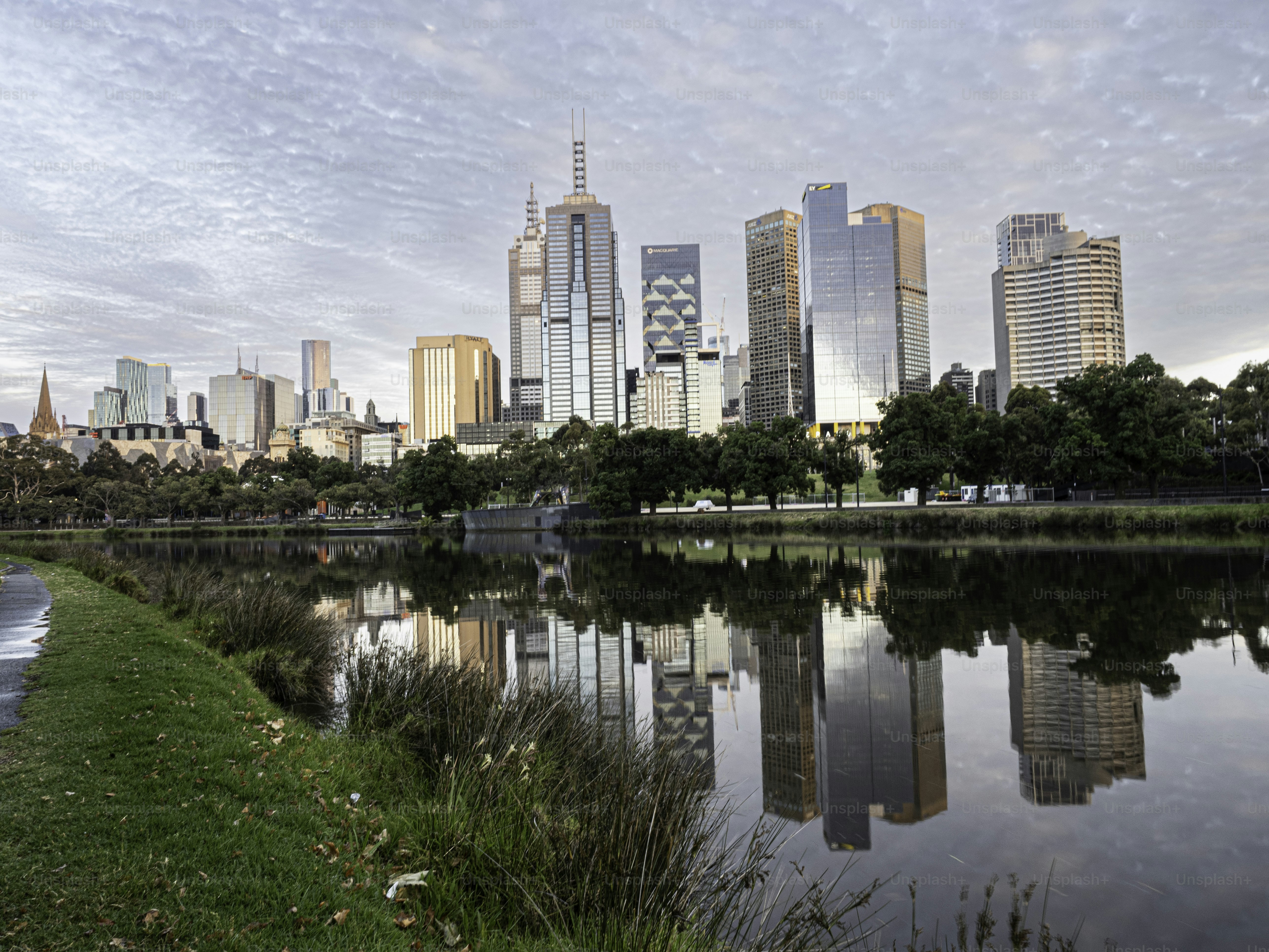 Melbourne skyline and Yarra River