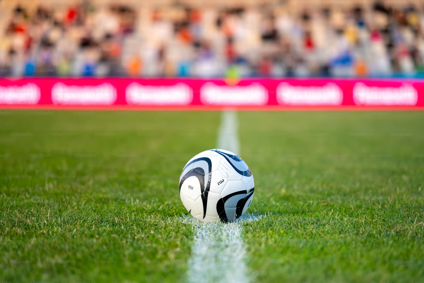 Estadio de f&uacute;tbol preparado para recibir una gran afluencia de p&uacute;blico