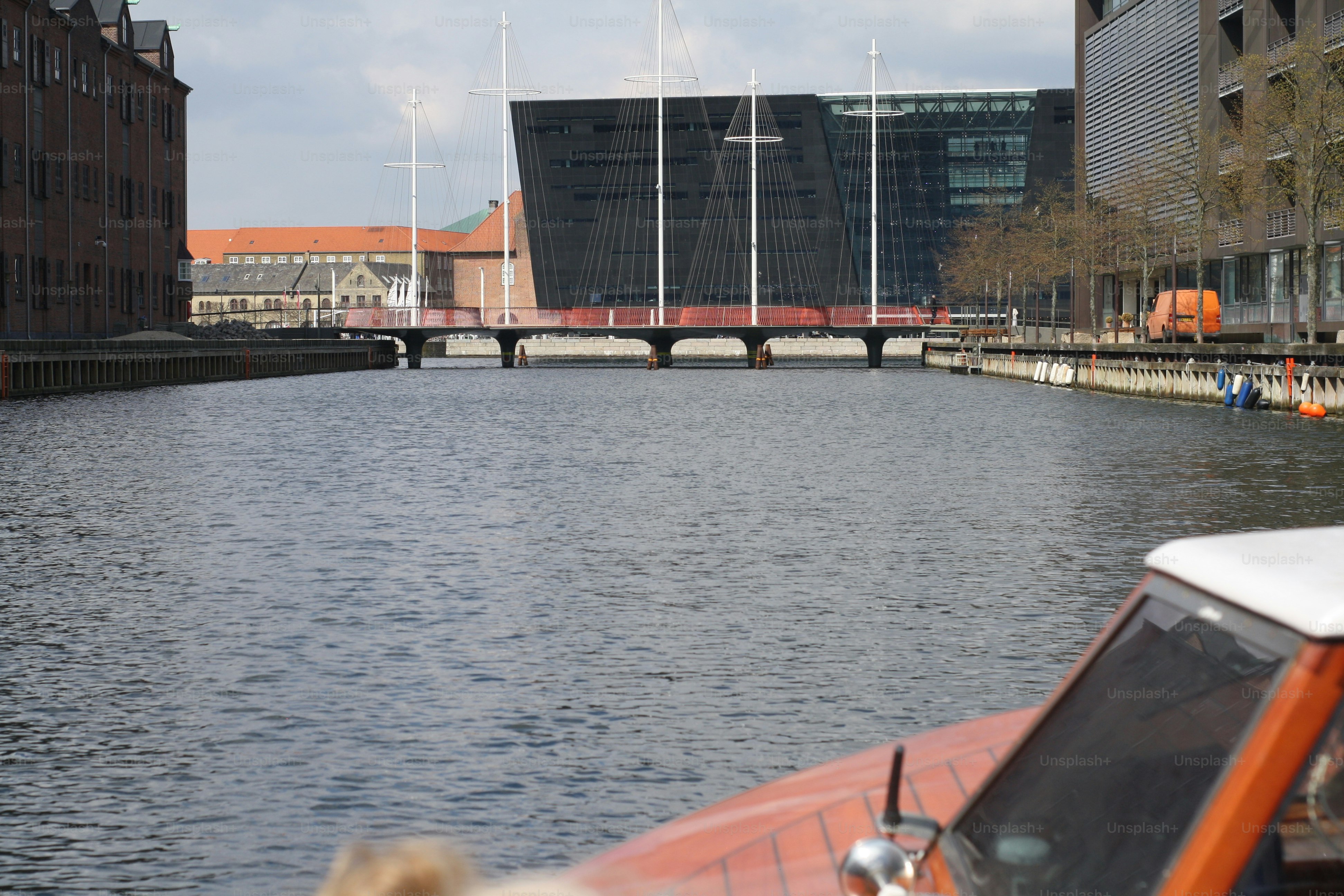 A new bridge over the canal that is raised by twisting