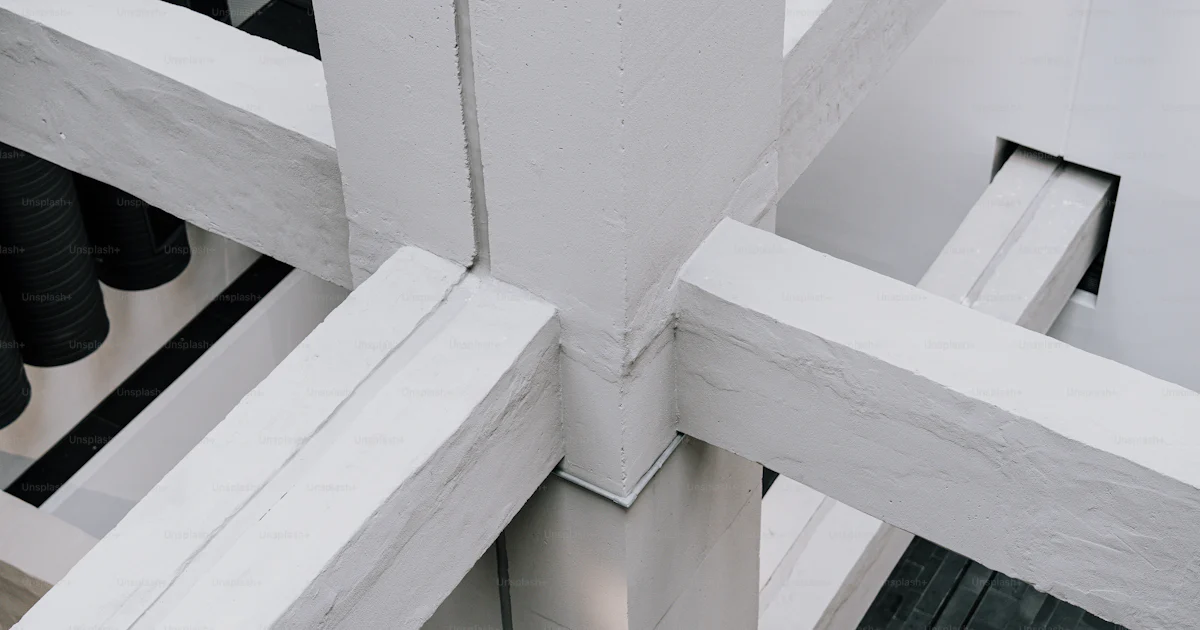White Structural Timber A close up of a white wooden structure photo – Architecture Image on ...