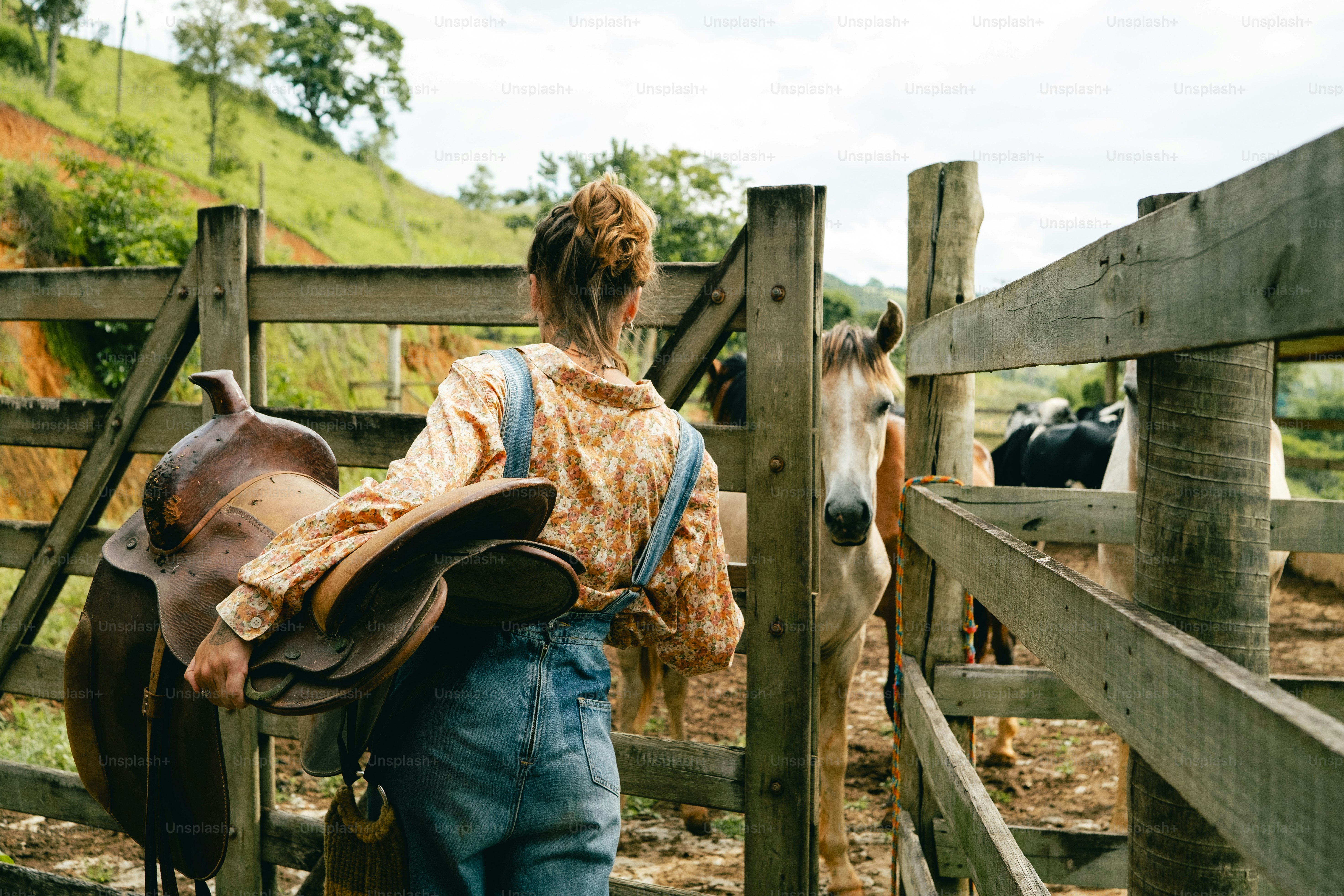 LW008-20230325-积妍维生素C爽肤水-VITAMIN-C-ESSENCE-TONER-主 (2)