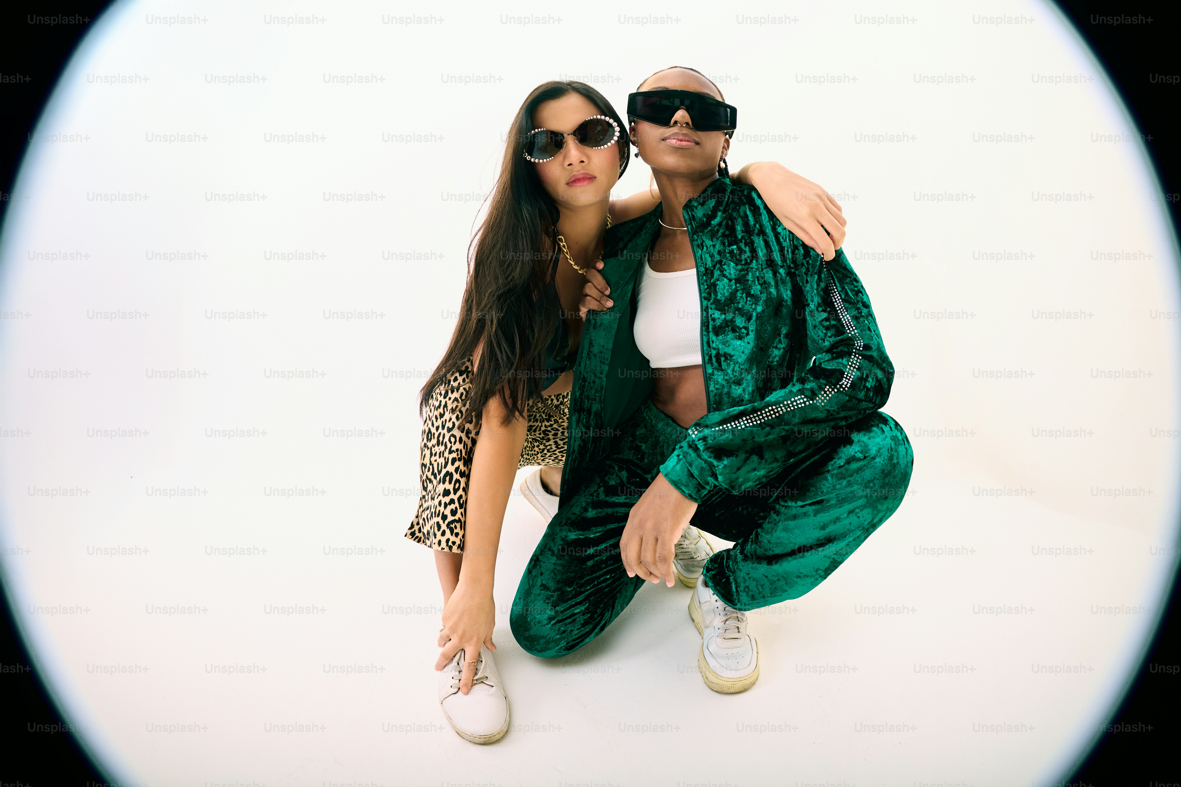 A man and a woman posing for a picture photo – Fashion Image on Unsplash