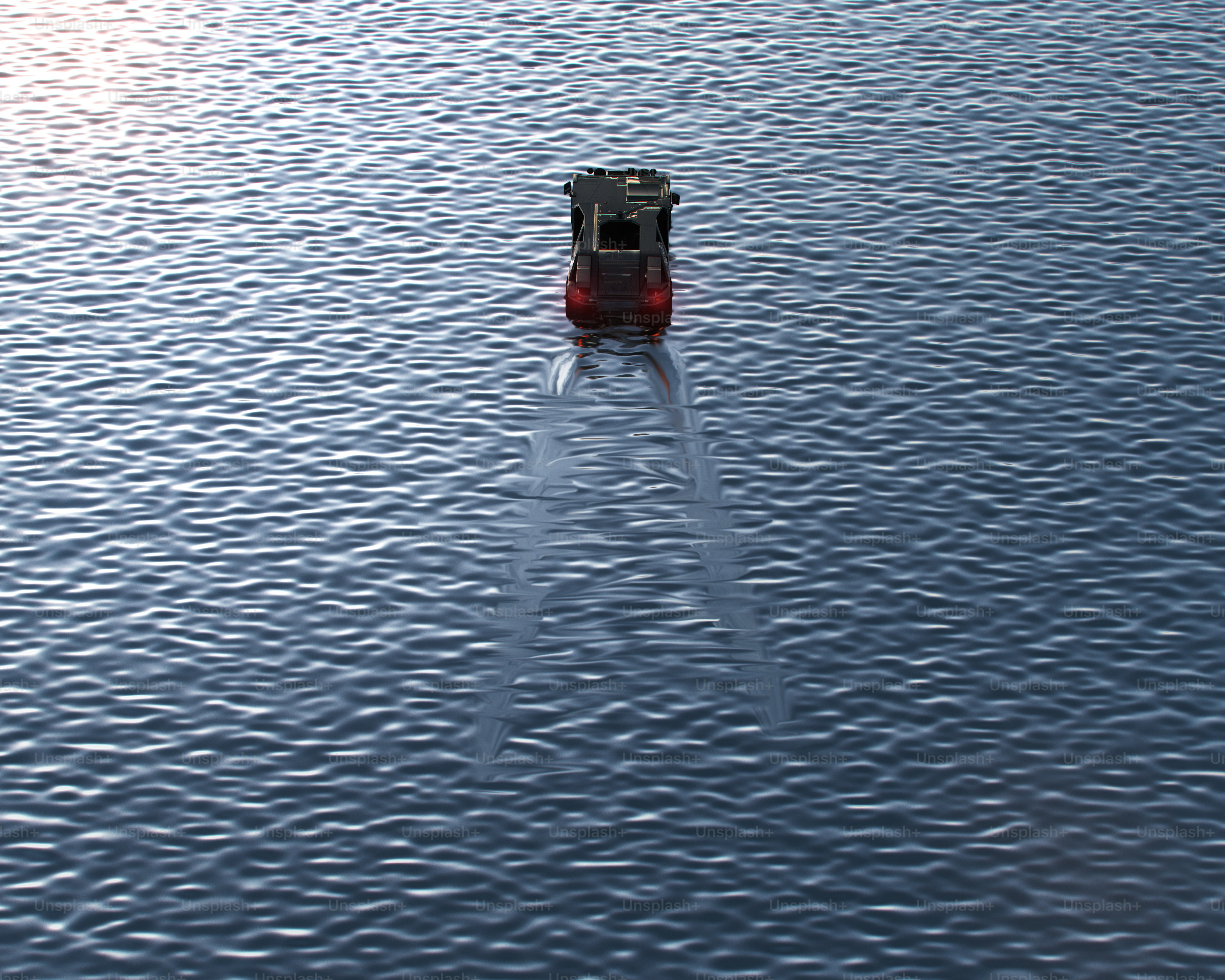 Um pequeno barco no meio de um grande corpo de água