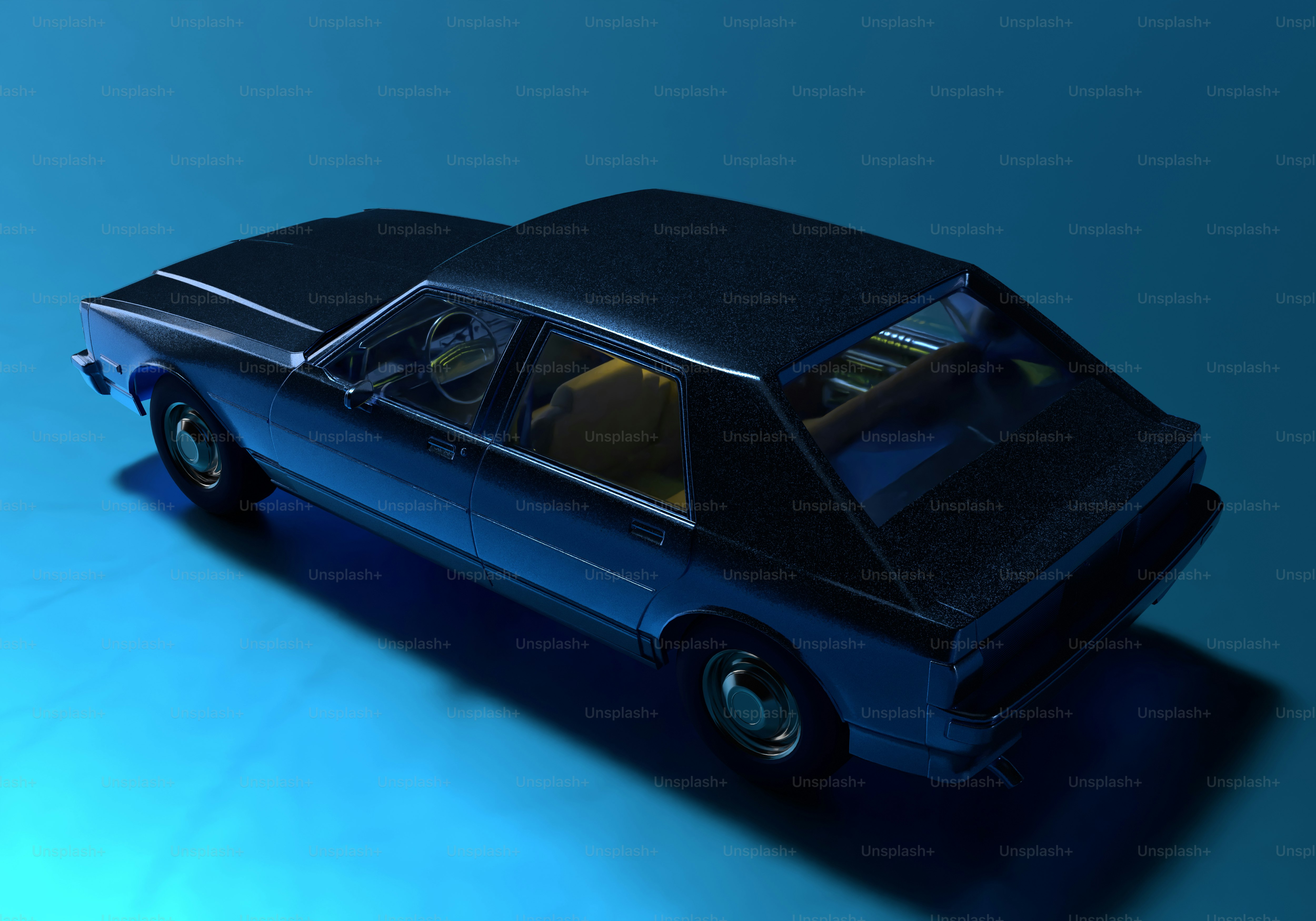 Mobil biru dengan atap hitam duduk di permukaan biru