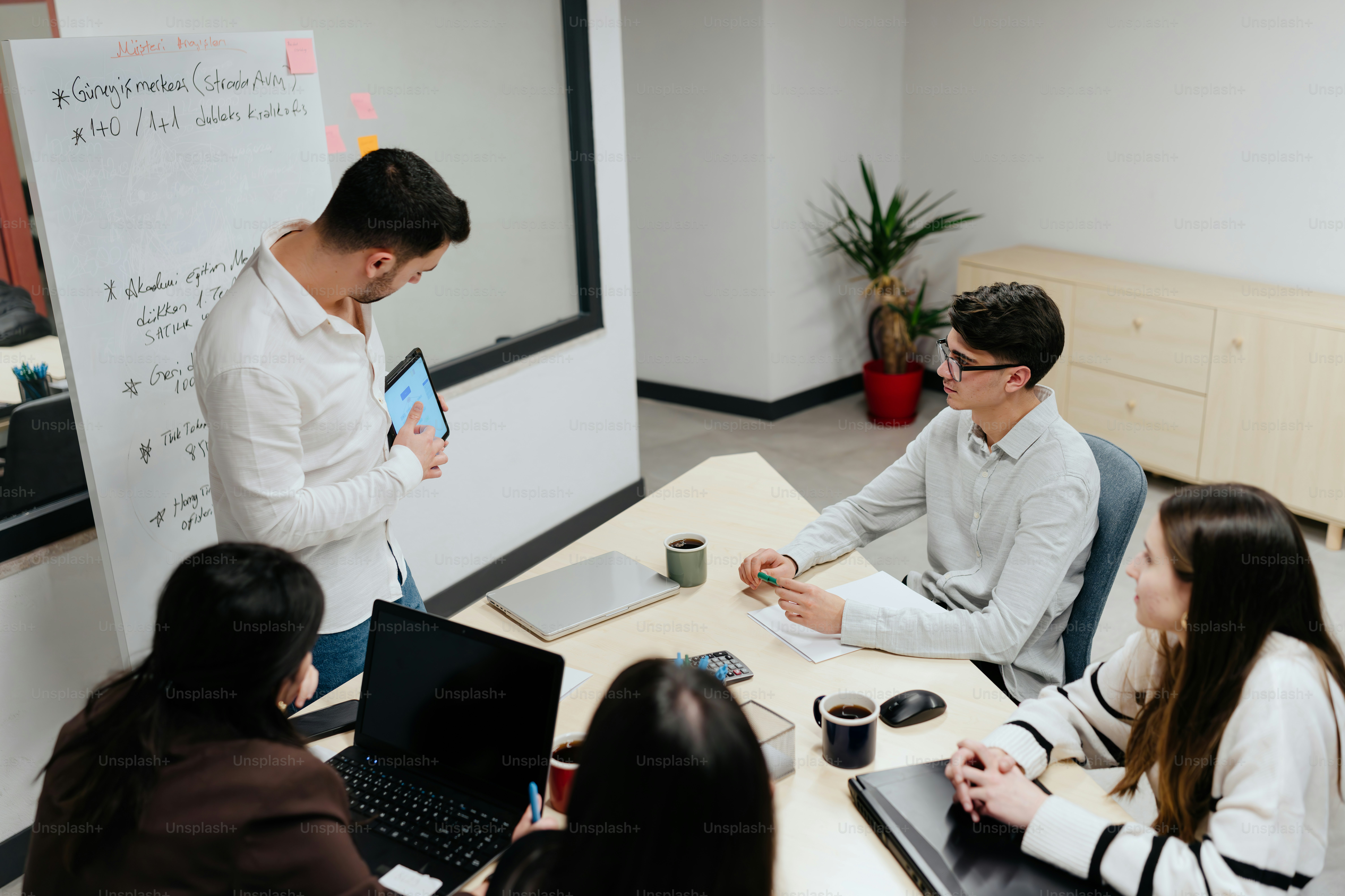 Workplace Training Pictures | Download Free Images on Unsplash