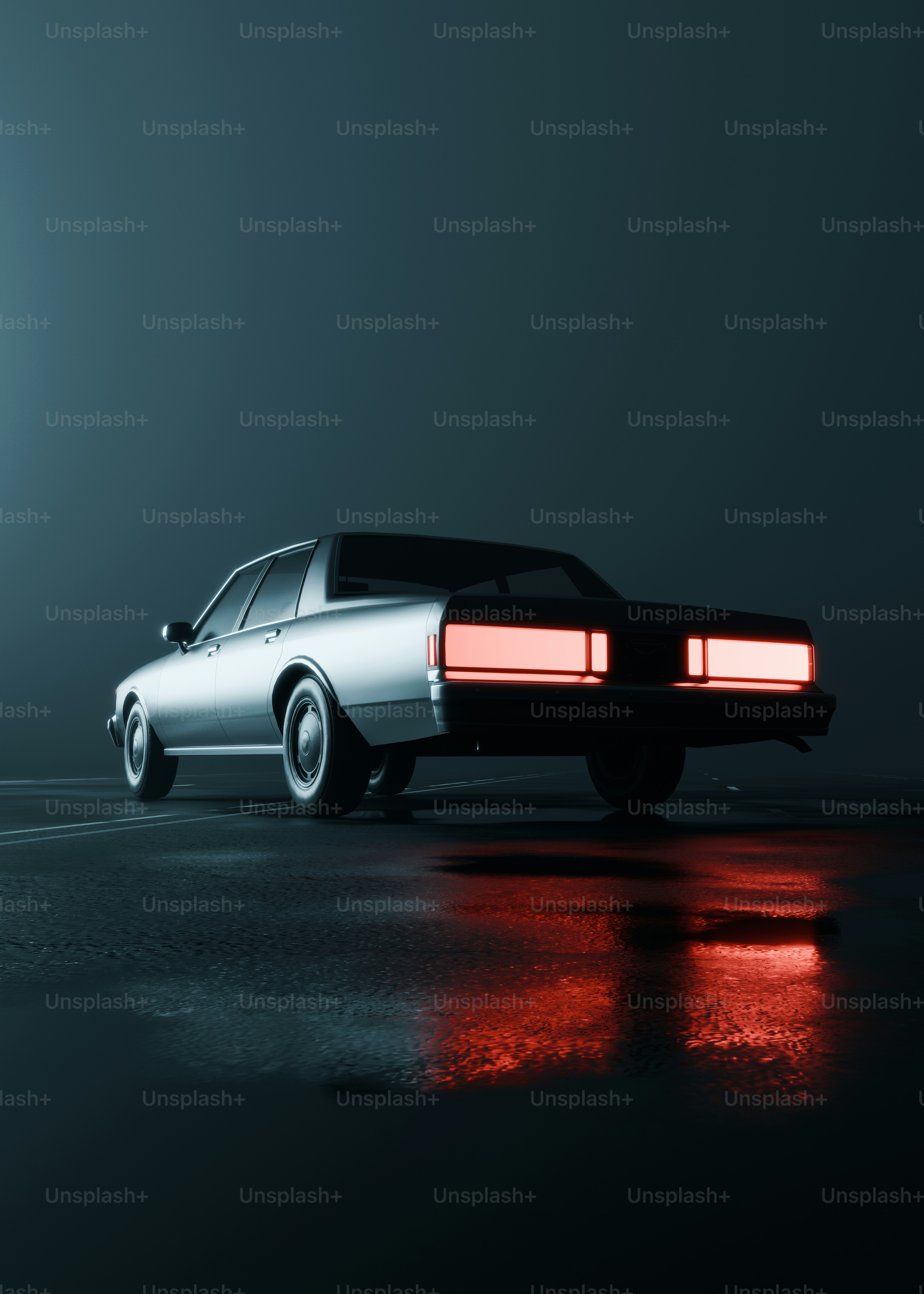 Une voiture garée sur un parking la nuit