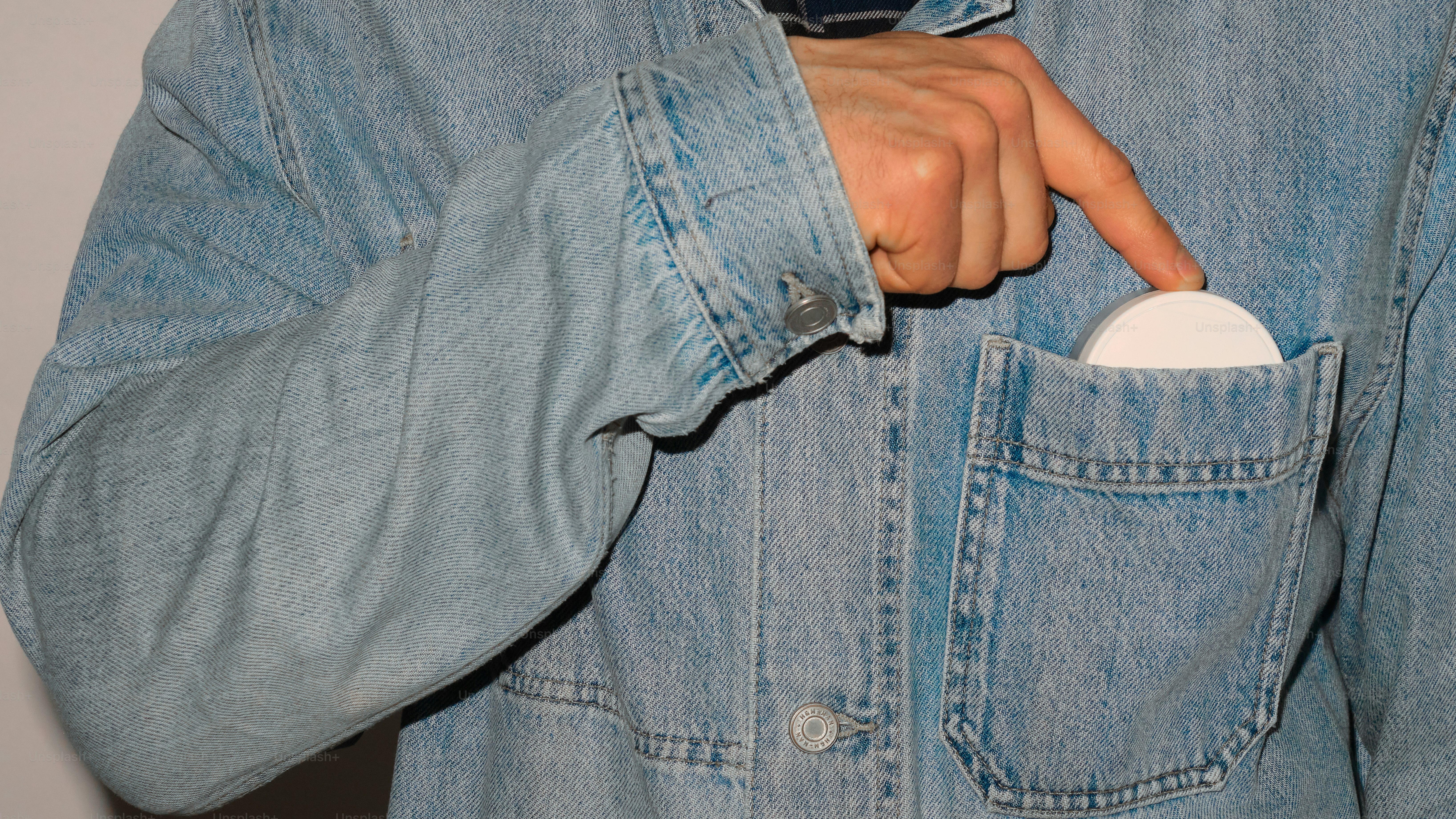 premium_photo-1741708876367-b55bd4049264?ixid=M3wxMjA3fDB8MXxzZWFyY2h8NXx8JUVEJTk5JThEJUVCJThDJTgwJUVBJUIwJTgwJUVCJTlEJUJDJUVDJTk4JUE0JUVDJUJDJTgwfGVufDB8fHx8MTc0MTgwNzk0MHww\u0026ixlib=rb-4.0.3