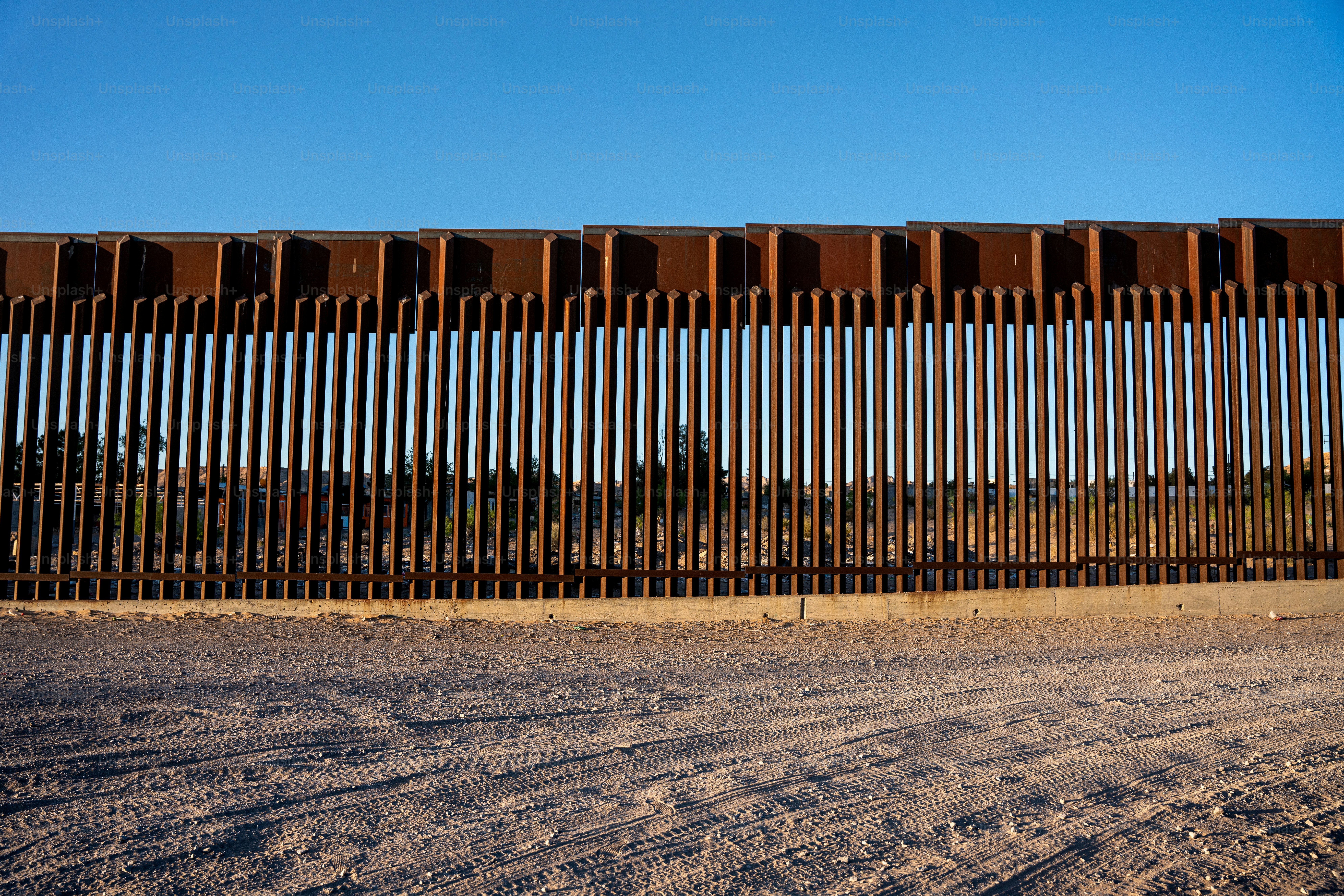The United States Mexico International Border Wall between Sunland Park ...