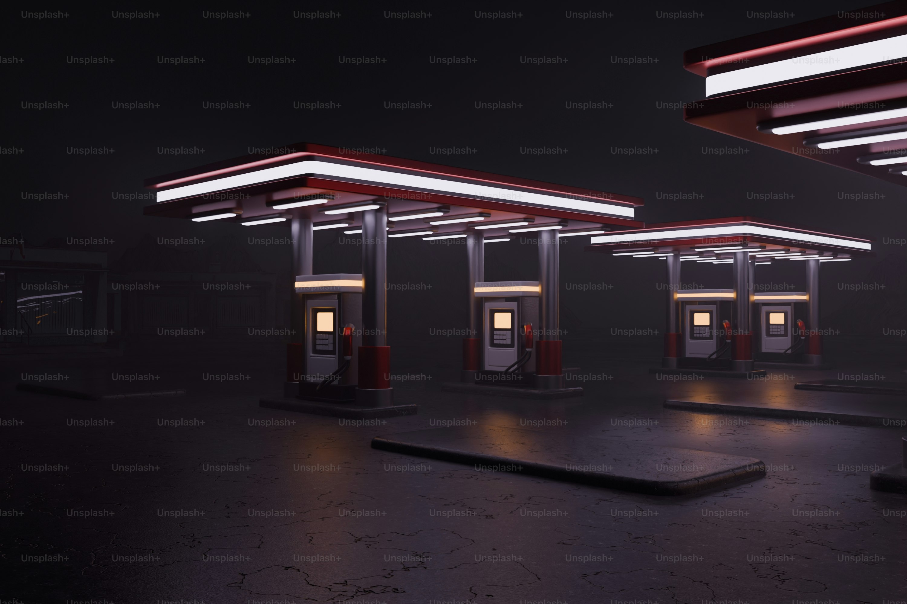 夜の暗くて誰もいないガソリンスタンド。