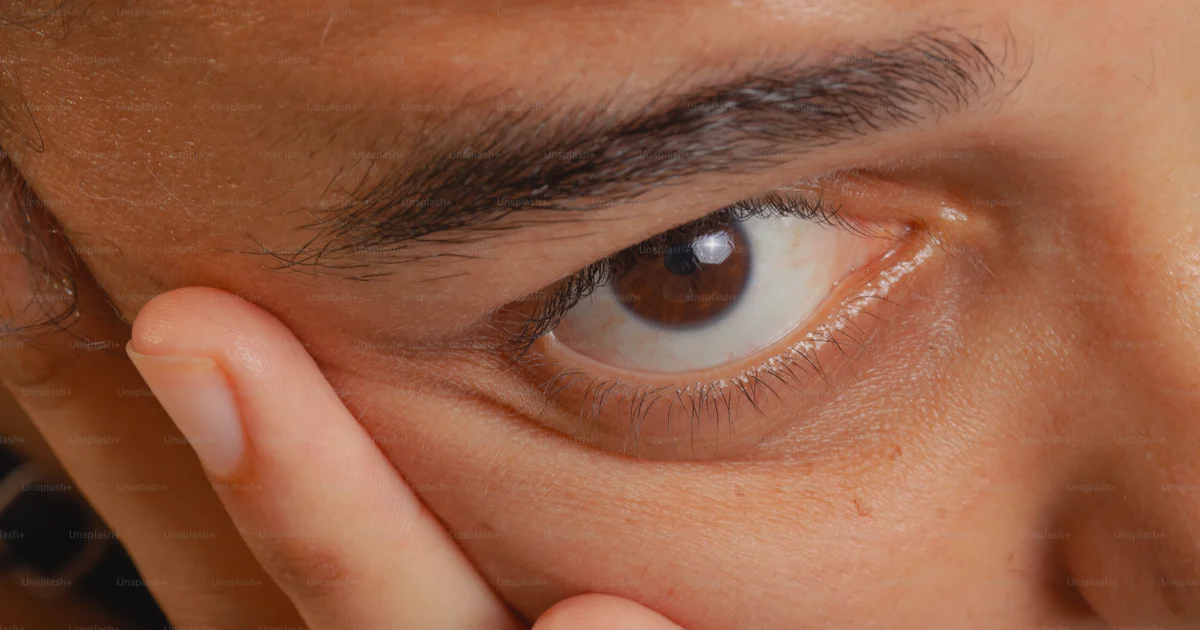 Close View Close-up of a person's eye and face. photo – Portrait Image on Unsplash
