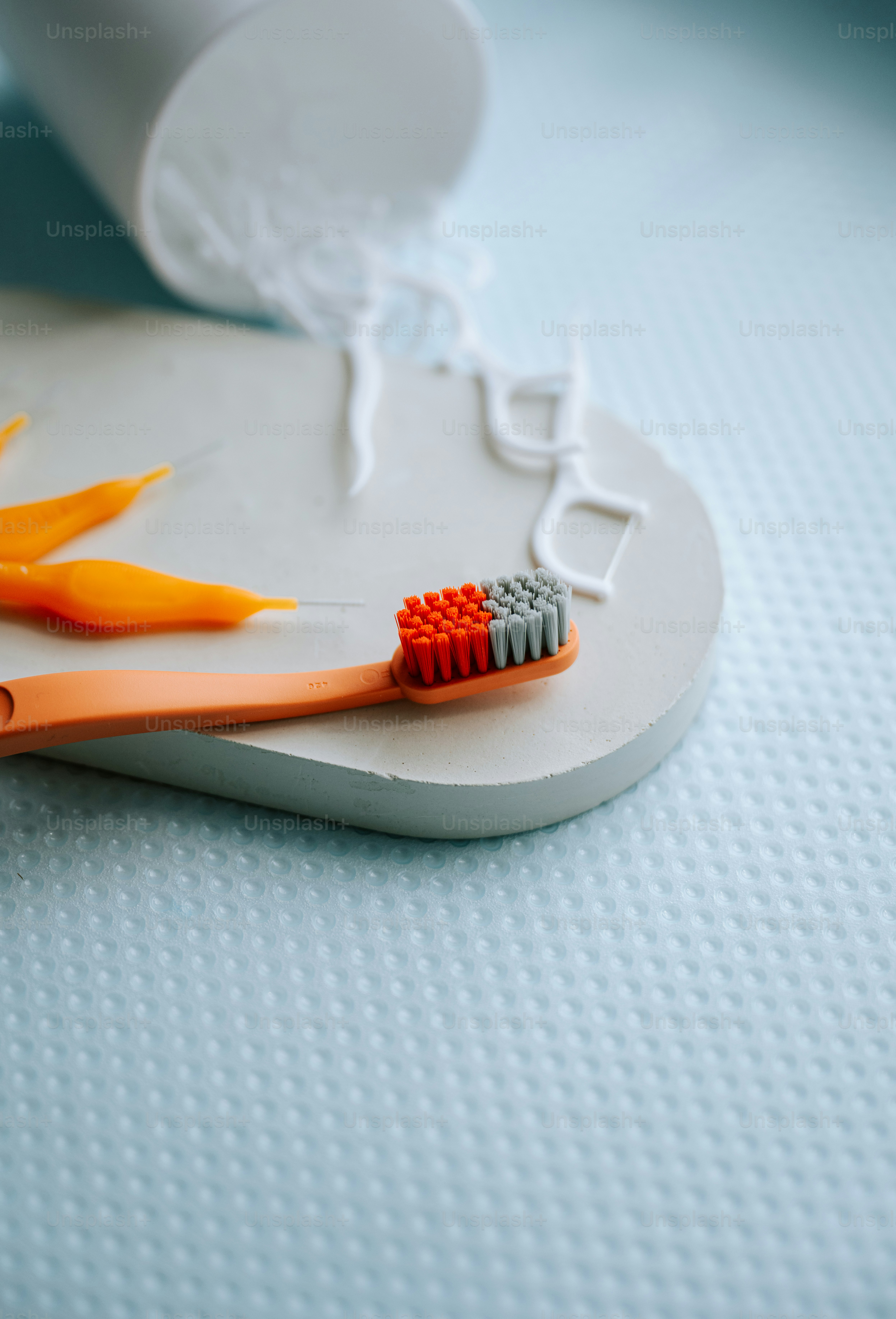 Outils d’hygiène dentaire, prêts à l’emploi.