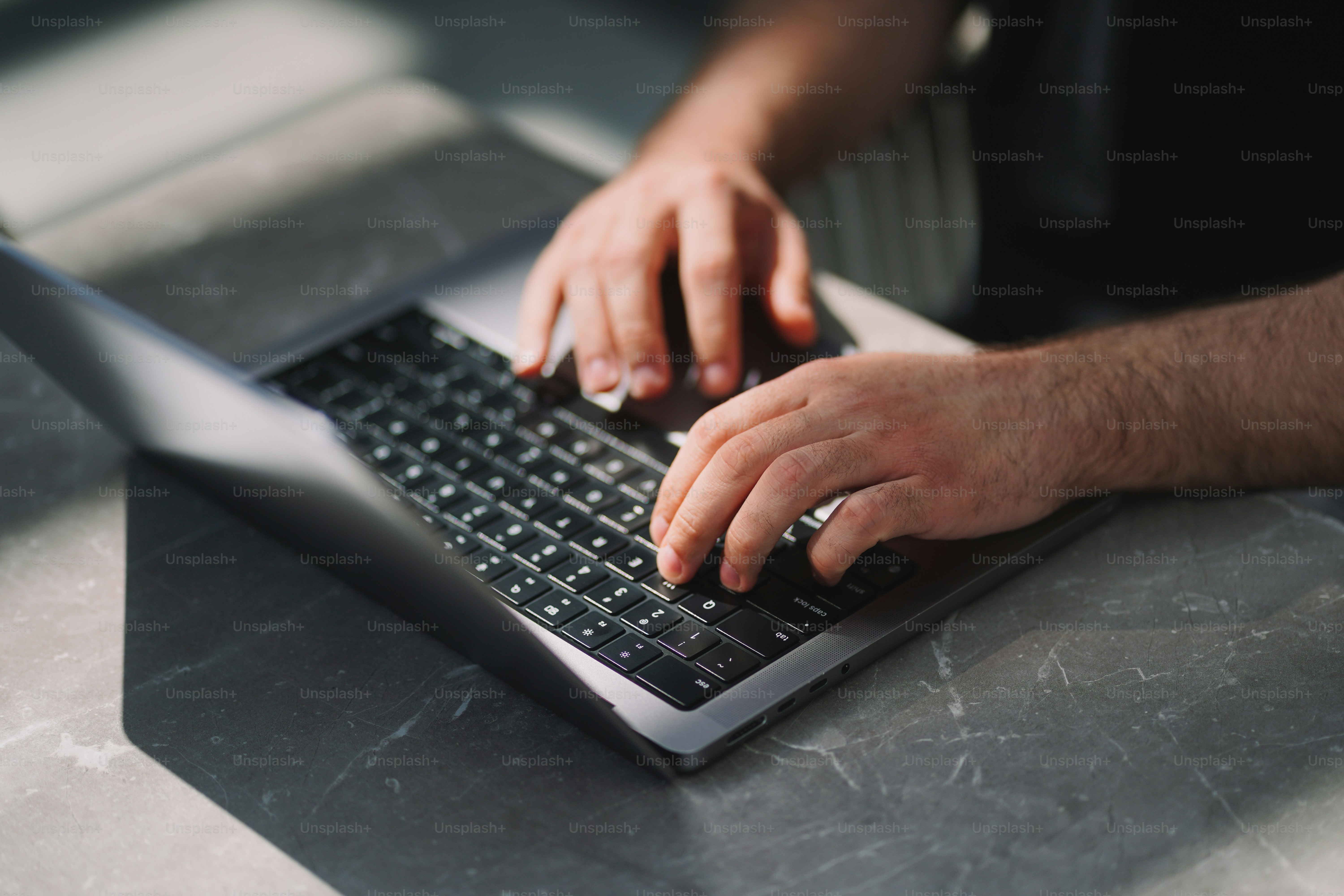 أفضل أجهزة لابتوب تحت 25000 جنيه