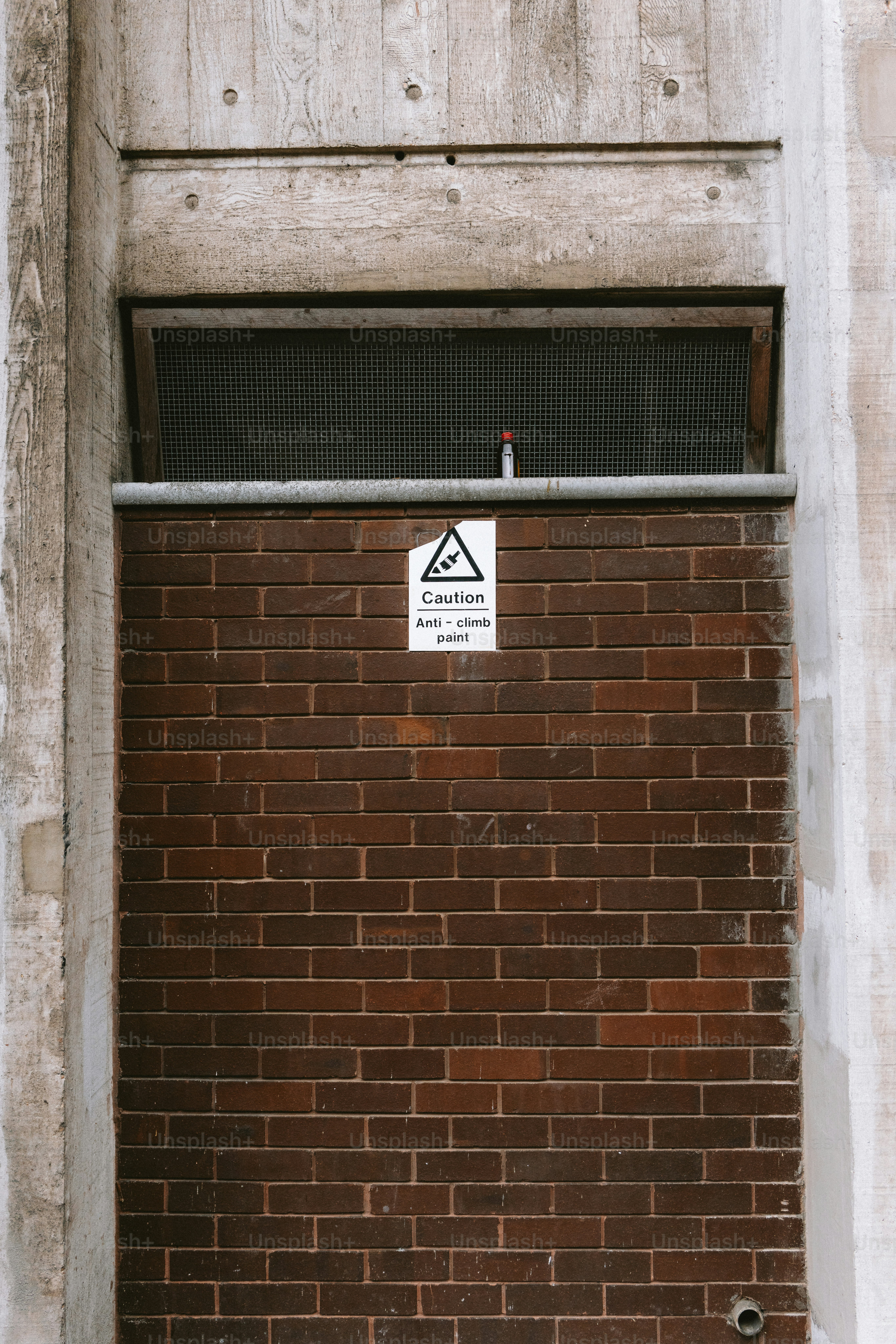 premium_photo-1748783454993-41870b7b95db?ixid=M3wxMjA3fDB8MXxzZWFyY2h8MTN8fHByZWNhdWNpb25lc3xlbnwwfHx8fDE3NTg5NTU1MDB8MA\u0026ixlib=rb-4.1.0