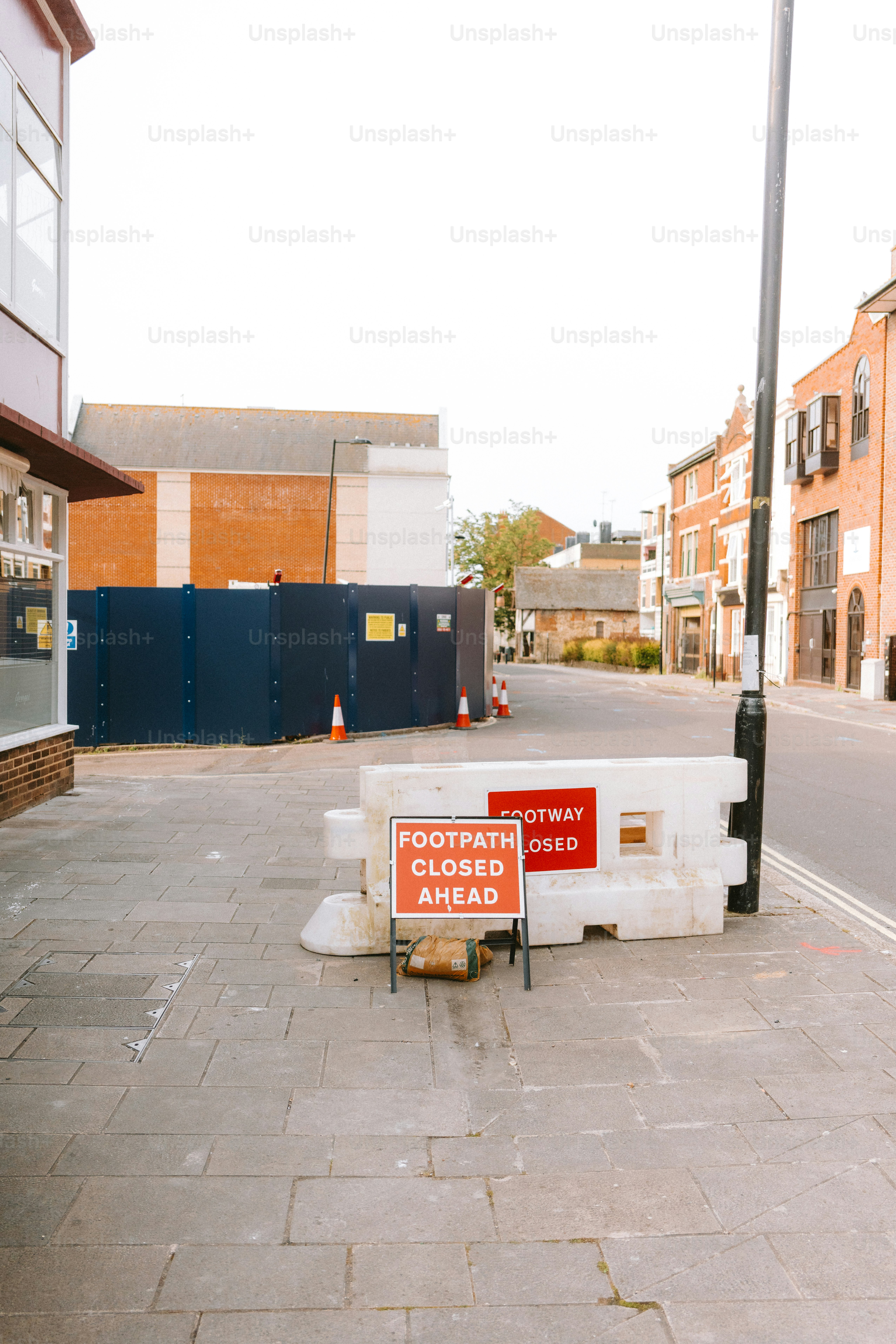 Footpath closed ahead due to construction