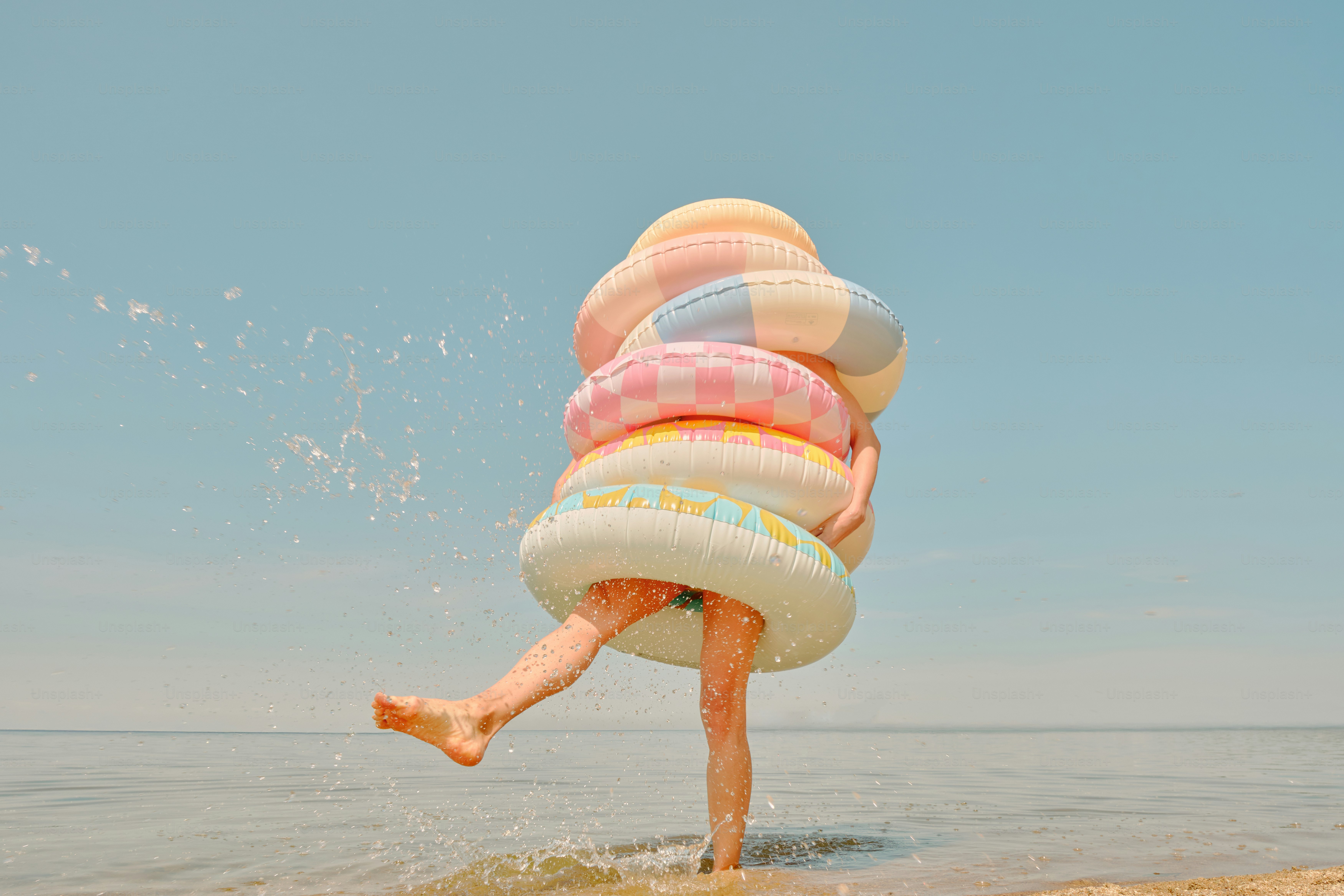 People in the beach, take vacation.