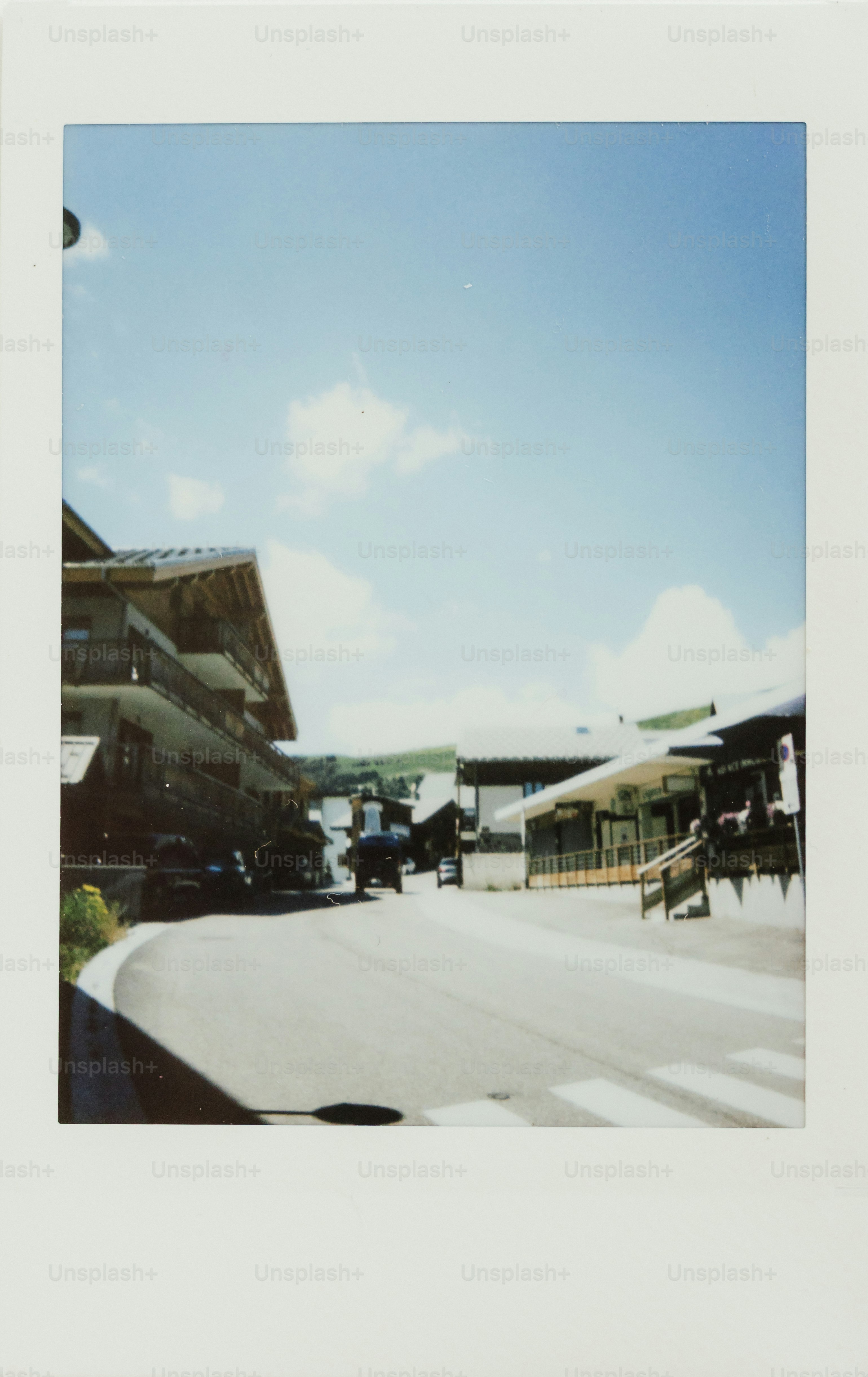 premium_photo-1750830857544-87341f52e2ca?ixid=M3wxMjA3fDB8MXxzZWFyY2h8NXx8YW5kZXJzb24lMjBzZXJhbmdvb24lMjBqdW5pb3IlMjBjb2xsZWdlfGVufDB8fHx8MTc1NTUwMjY0MXww\u0026ixlib=rb-4.1.0