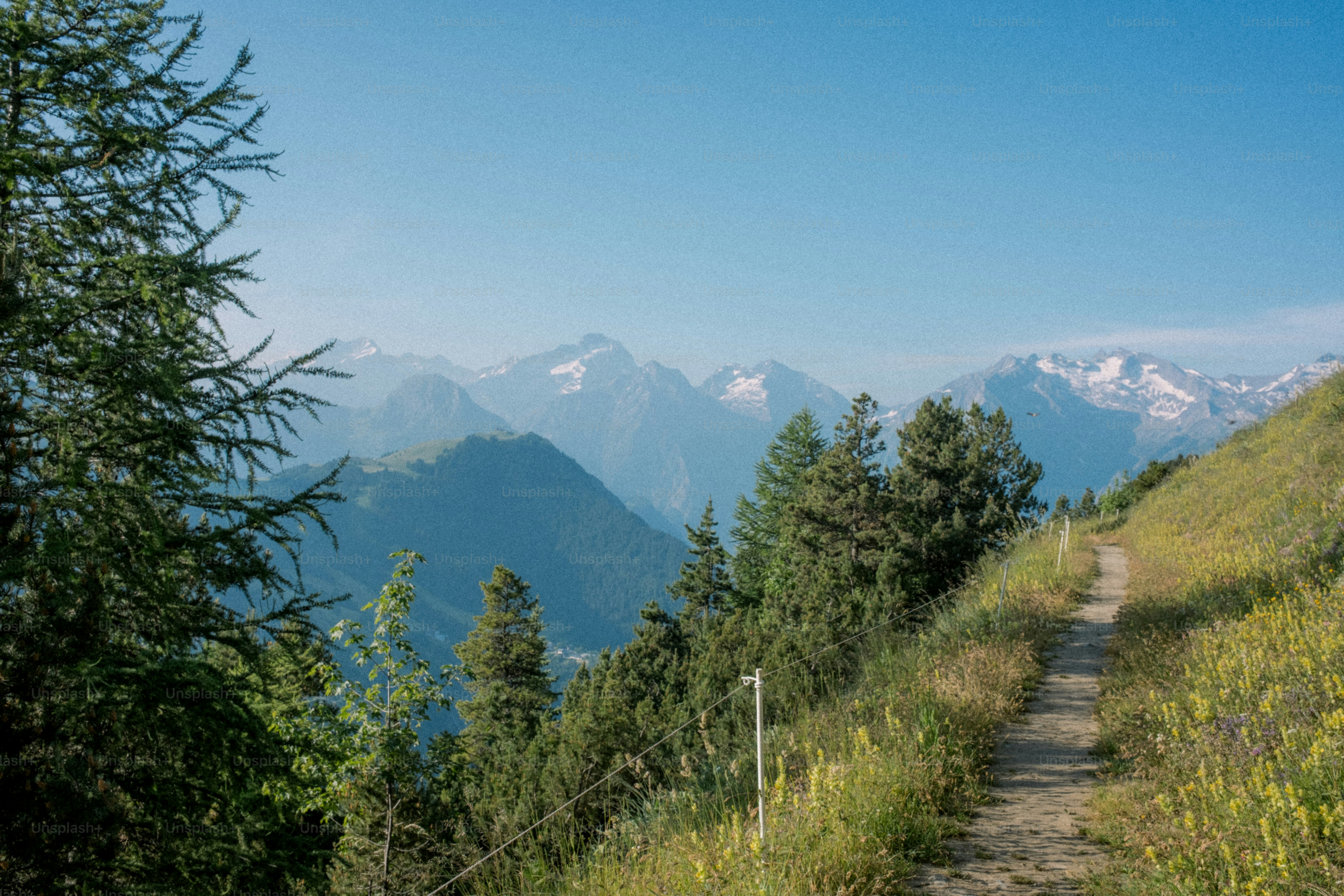 Jaroconca Mountain Guide: Trails, Views & Travel Tips Pro