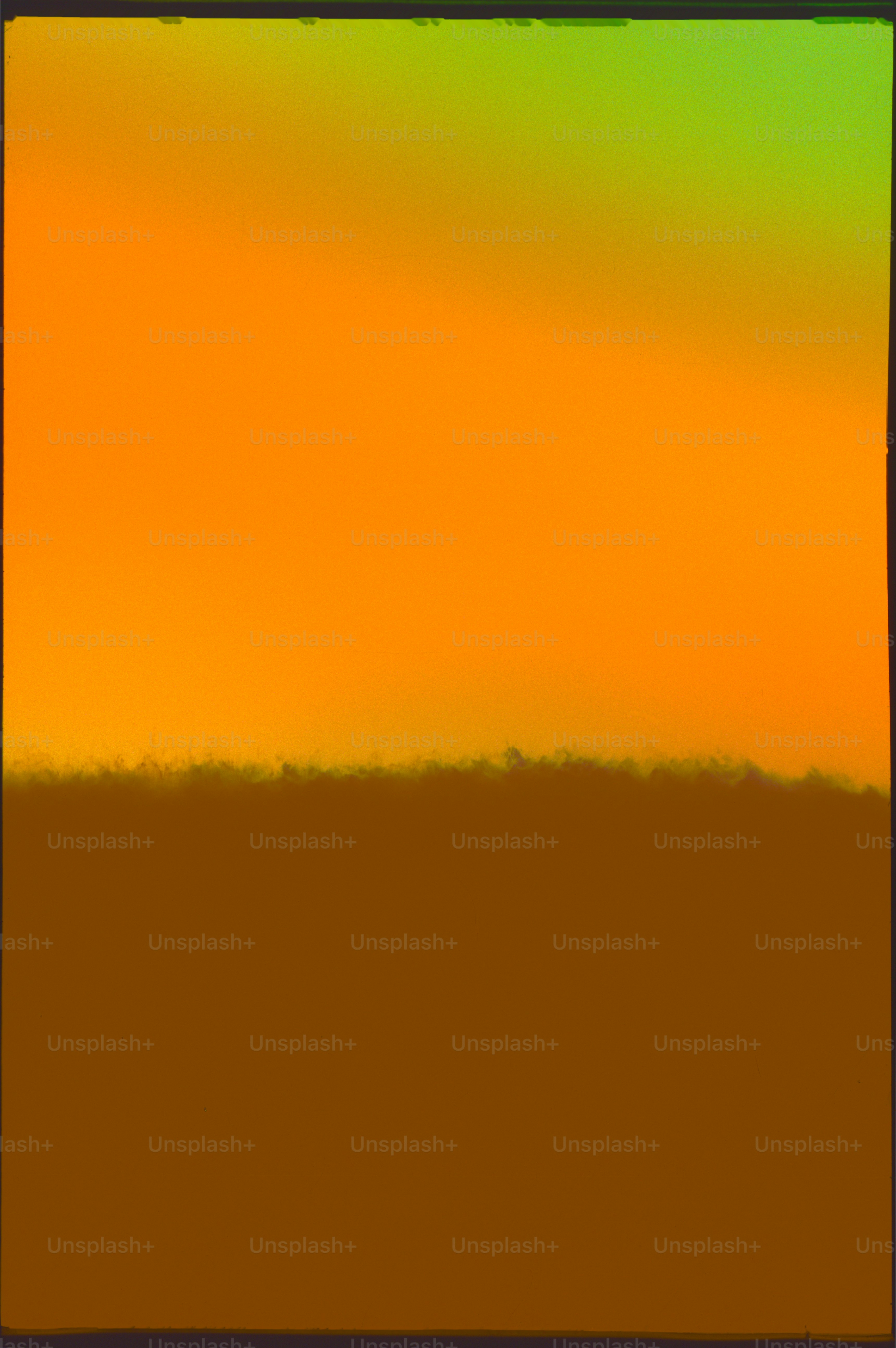 Warna-warna hangat melukis lanskap.