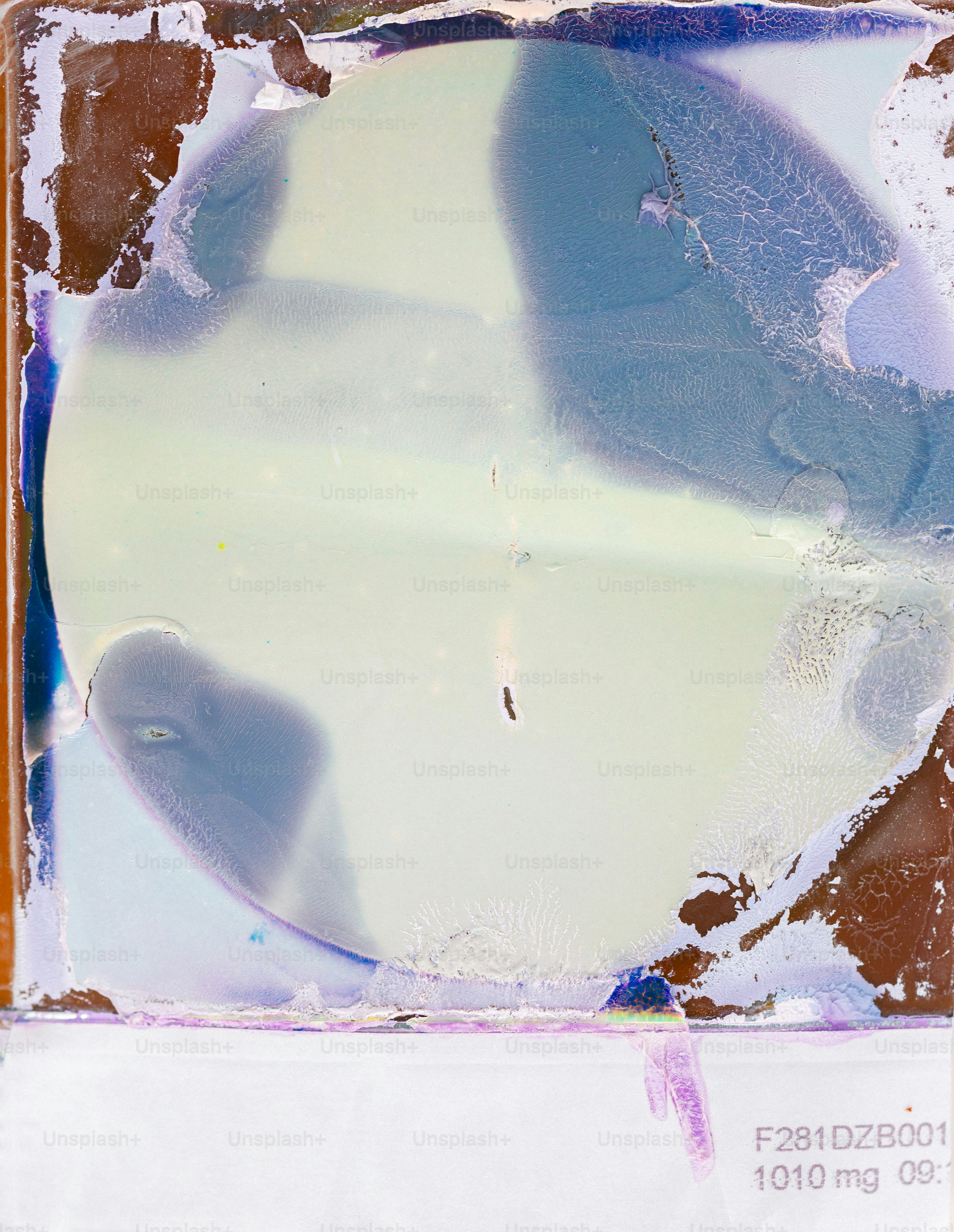 Película polaroid abstracta, colorida y dañada. foto – Imagen de Abstracto  en Unsplash, image size:3000x3875