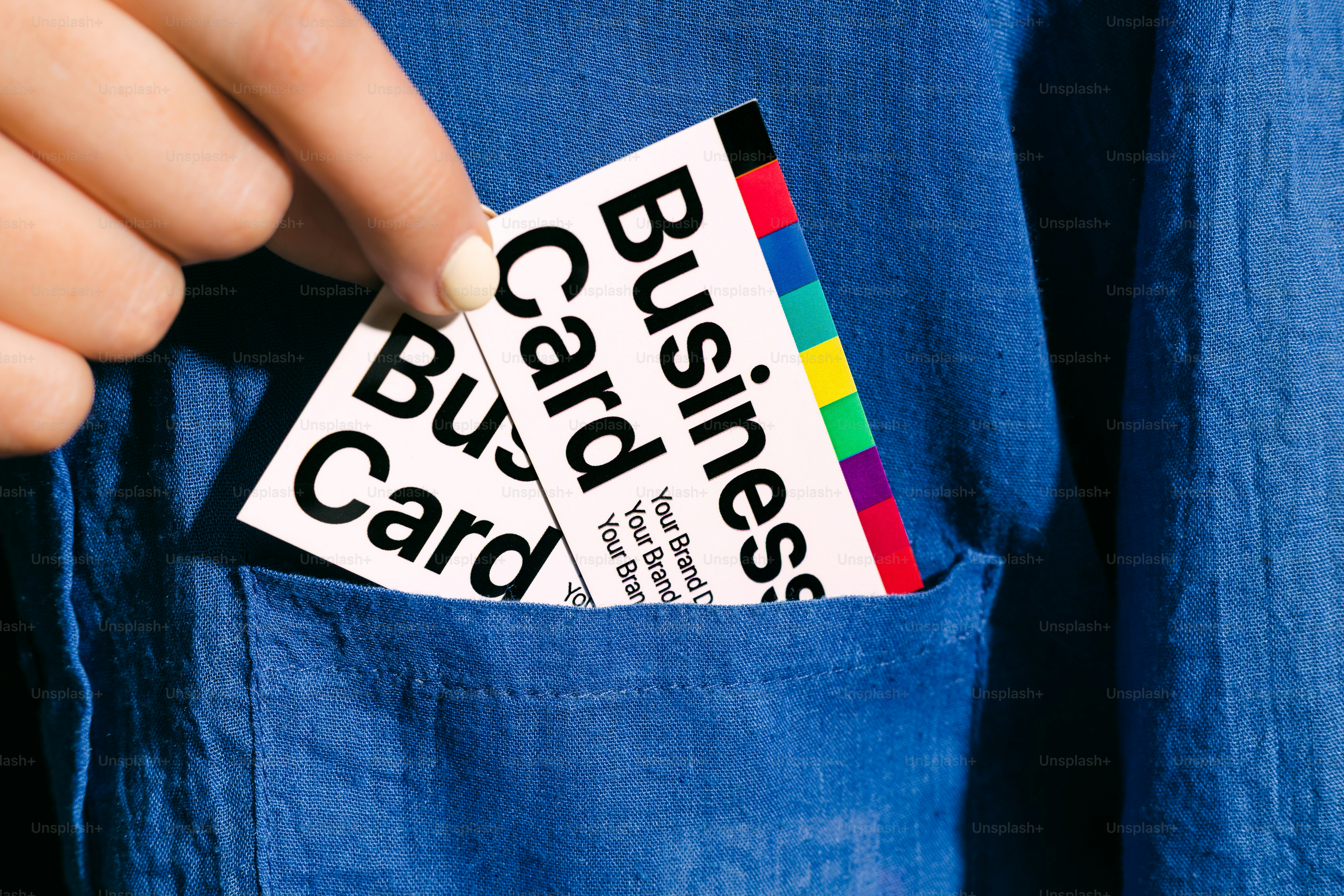 premium_photo-1752231846149-ddd0a41c479e?ixid=M3wxMjA3fDB8MXxzZWFyY2h8OXx8YnVzaW5lc3MlMjBjYXJkJTIwbW9ja3VwJTIwZnJlZXxlbnwwfHx8fDE3NTczNDYwNTV8MA\u0026ixlib=rb-4.1.0