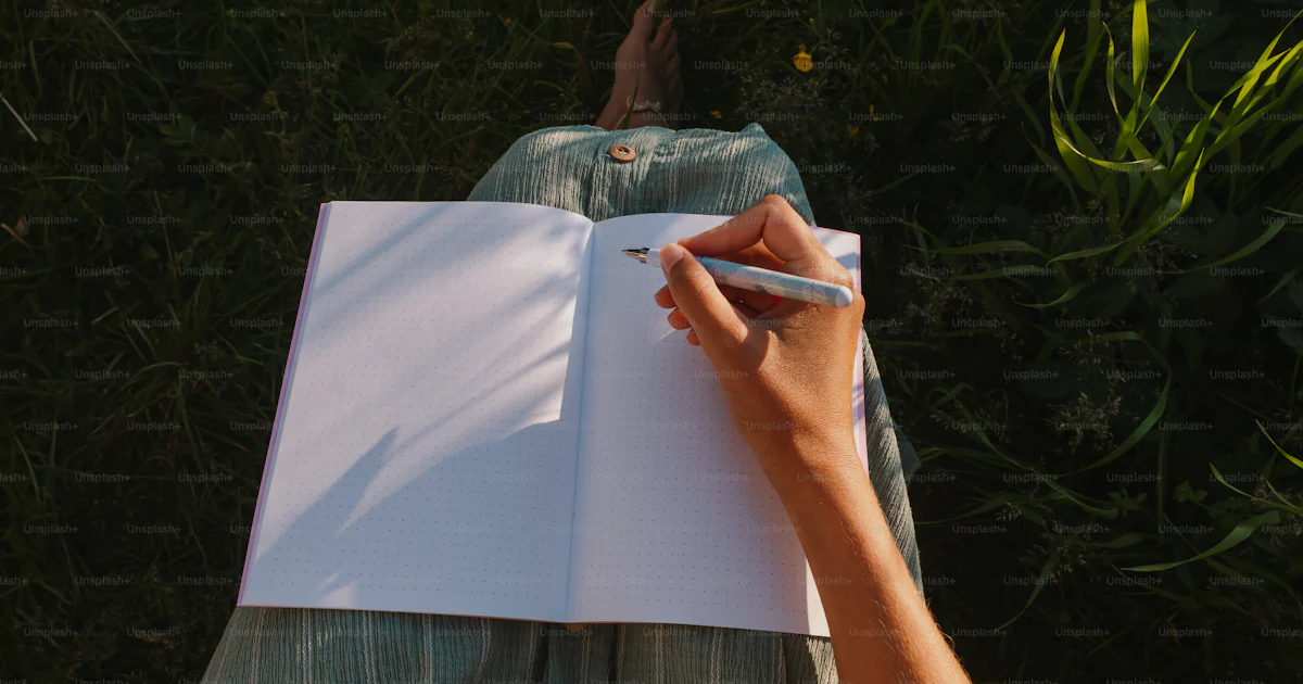 Writing Notebook Outside Writing in a notebook on the grass. photo – Outdoor Image on Unsplash