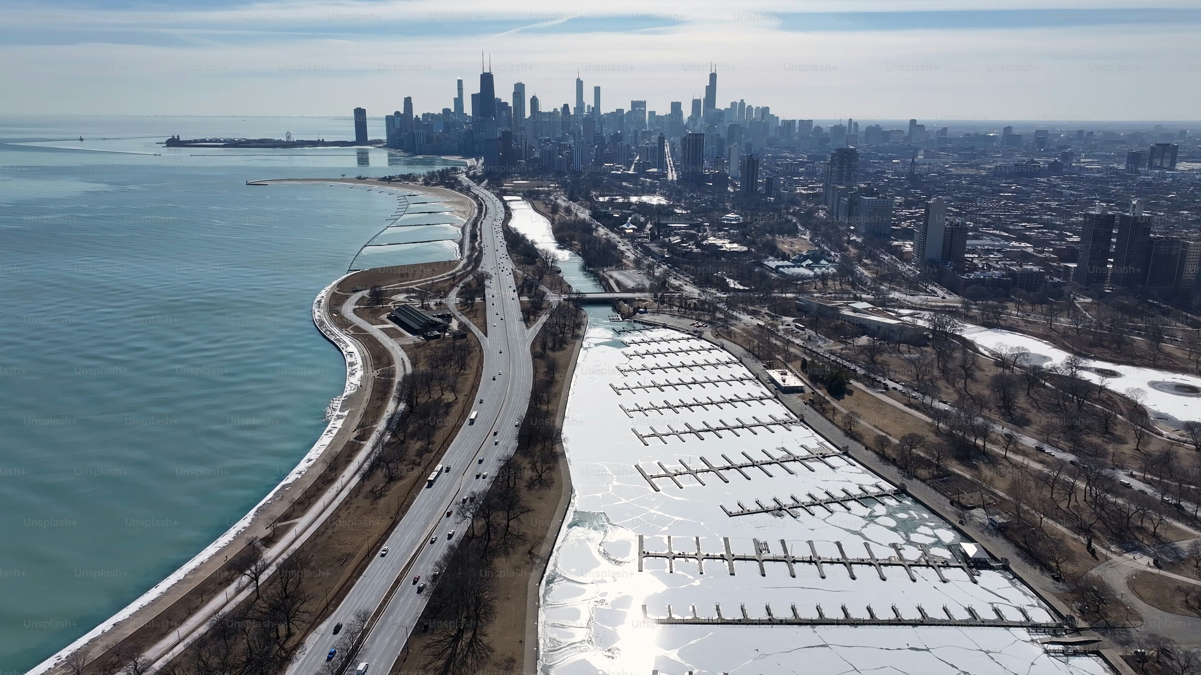 Chicago Skyline à Chicago dans l’Illinois, États-Unis. Paysage urbain du centre-ville. Paysage de Lincoln Park. Chicago Skyline à Illinois, États-Unis. District métropolitain. Paysage d’hiver.