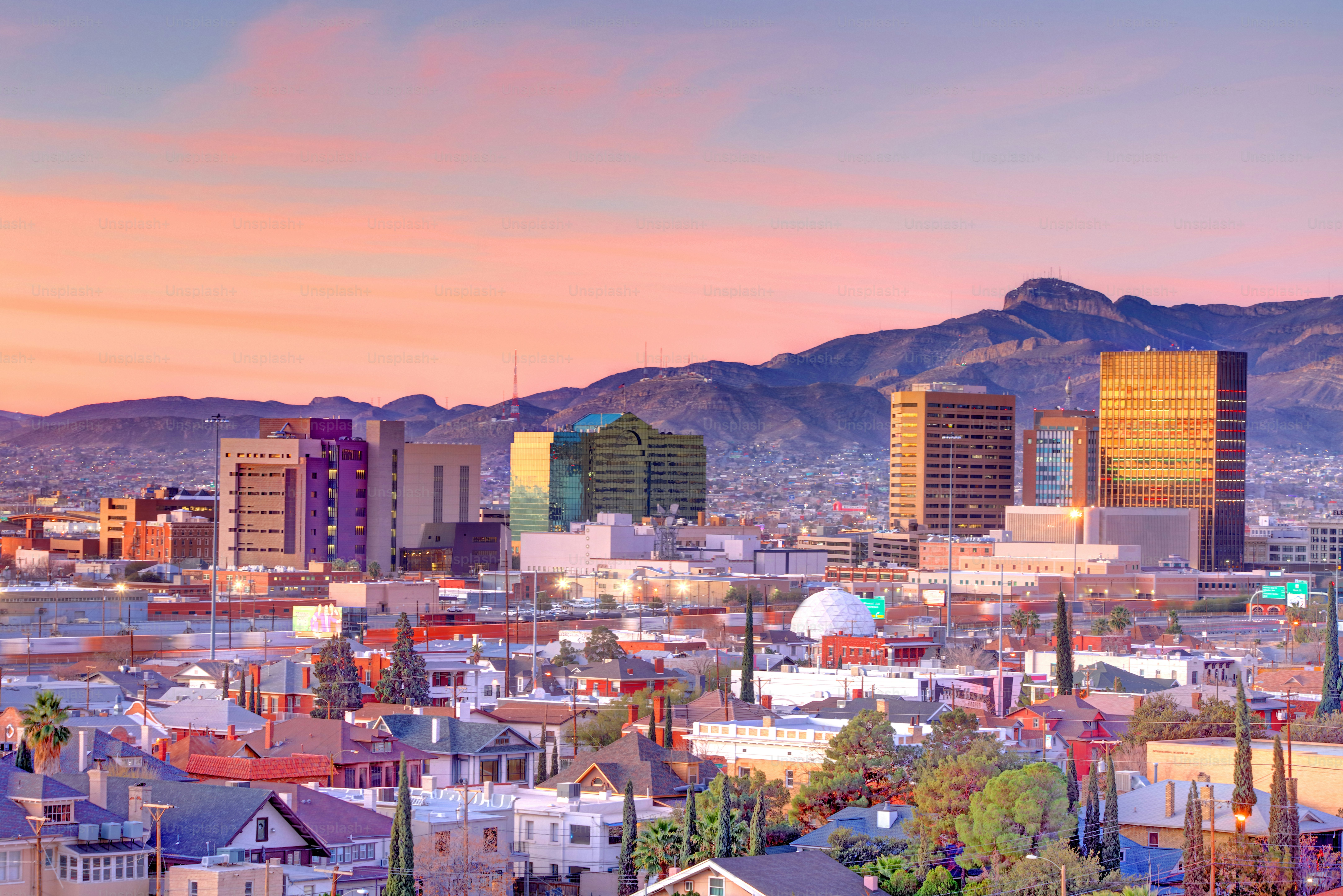 エルパソは、テキサス州エルパソ郡の都市であり、郡庁所在地です。米国で22番目に人口の多い都市であり、テキサス州西部で最も人口の多い都市ですの写真 –  Unsplashの旅行の画像