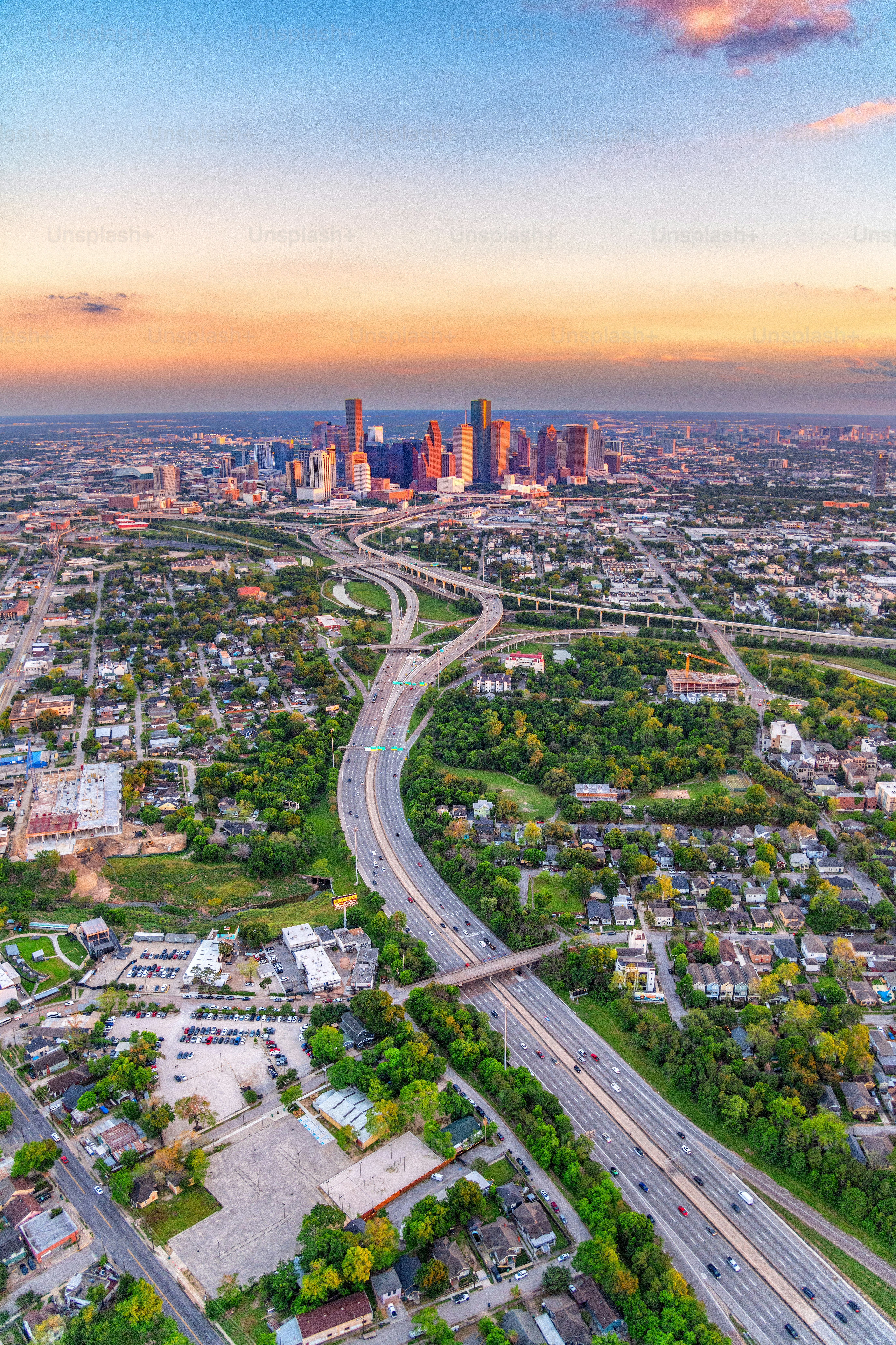 Victoria Saucedo - JOHNSON LIGHTING SERVICES | LinkedIn, image size:3000x4500