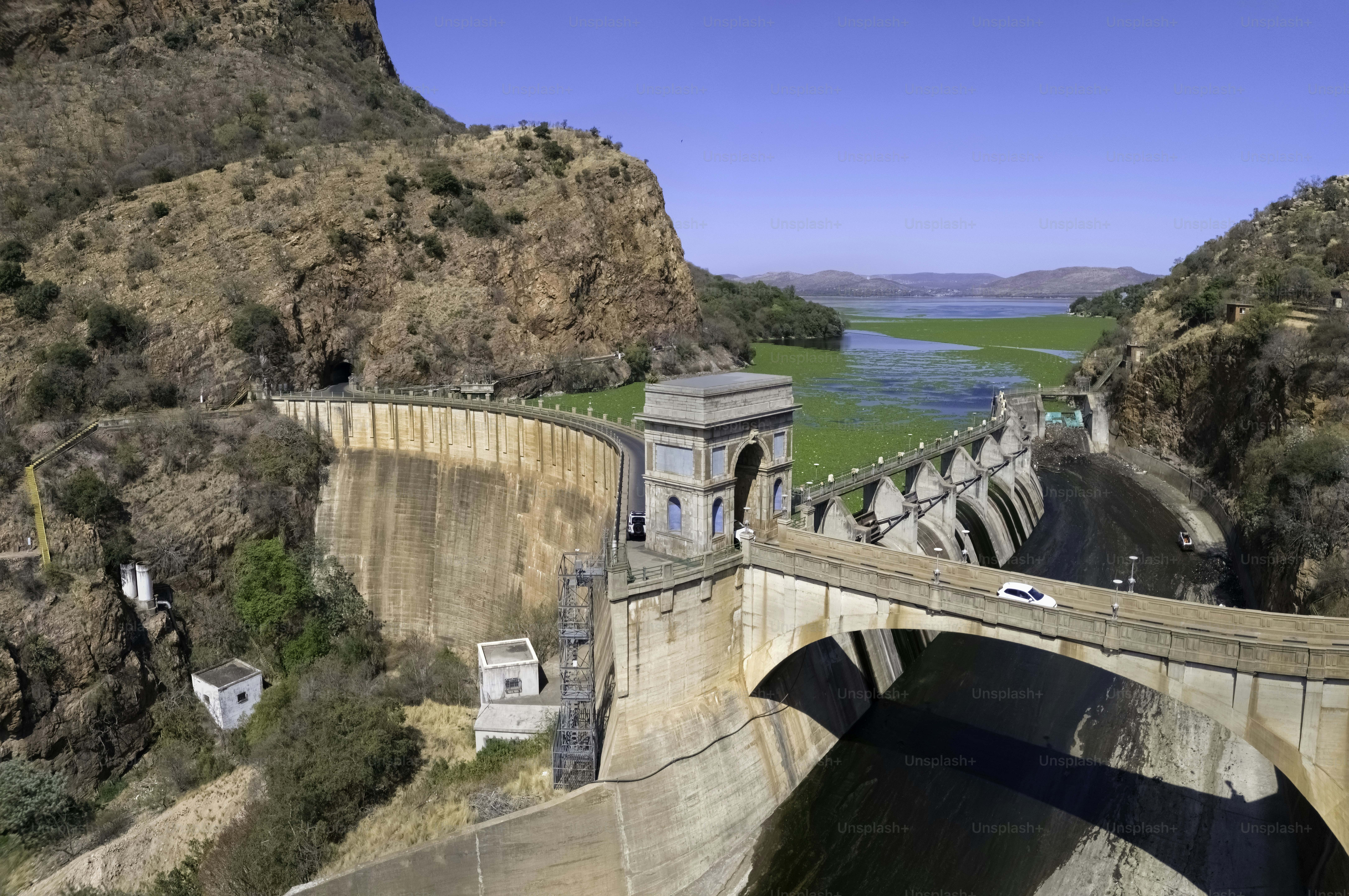 Hartebeespoort Dam/Lake North West of Johannesburg, surrounded by the Magaliesberg Mountain range.