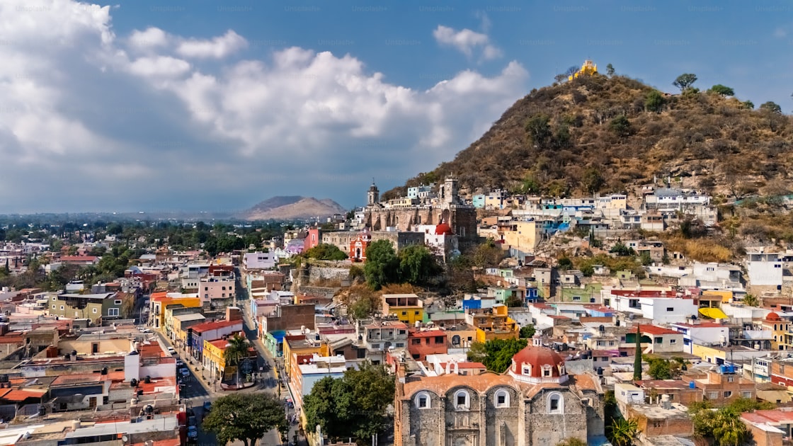 Vista panorámica aérea de Atlixco, Puebla, México — análisis territorial de vivienda social